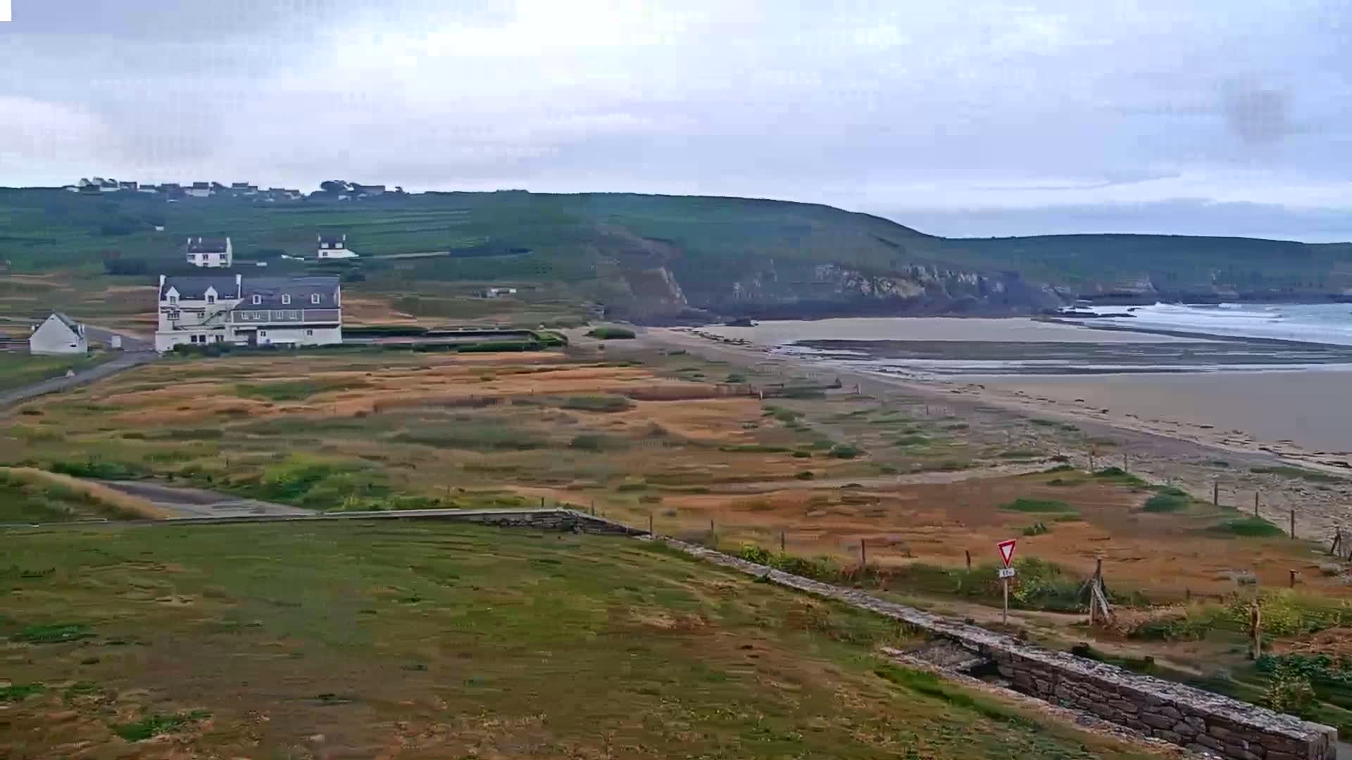 Plage de Baie des Trepasses Beach (Bay of Dead) Live Cam - Quimper, Finistère, Bretagne, France