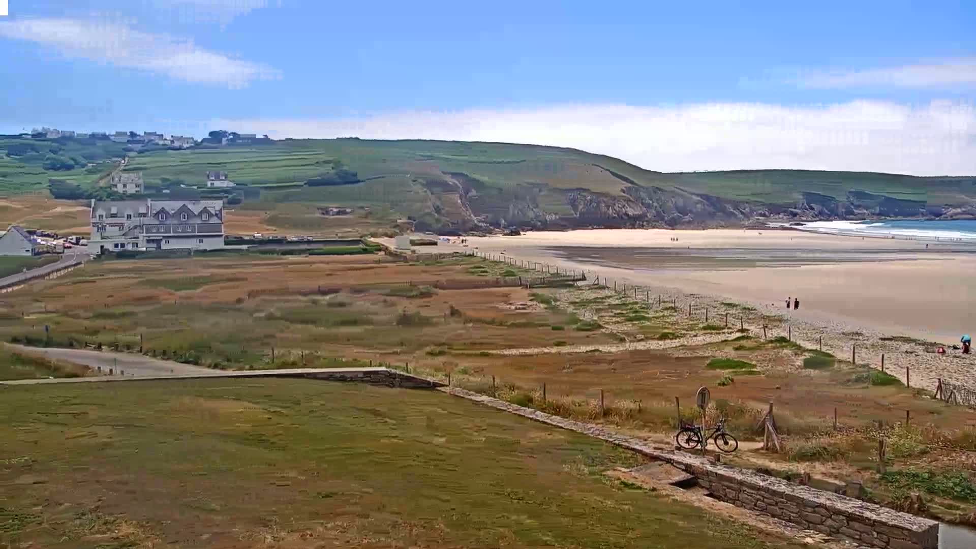 Plage de Baie des Trepasses Beach (Bay of Dead) Live Cam - Quimper, Finistère, Bretagne, France