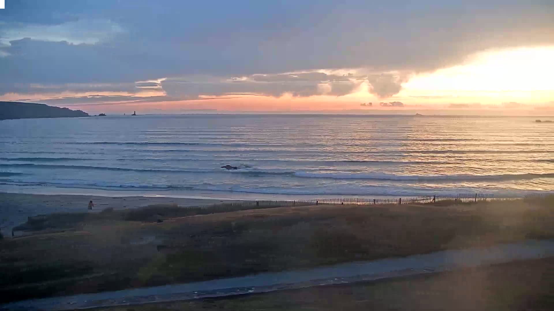 Plage de Baie des Trepasses Beach (Bay of Dead) Live Cam - Quimper, Finistère, Bretagne, France