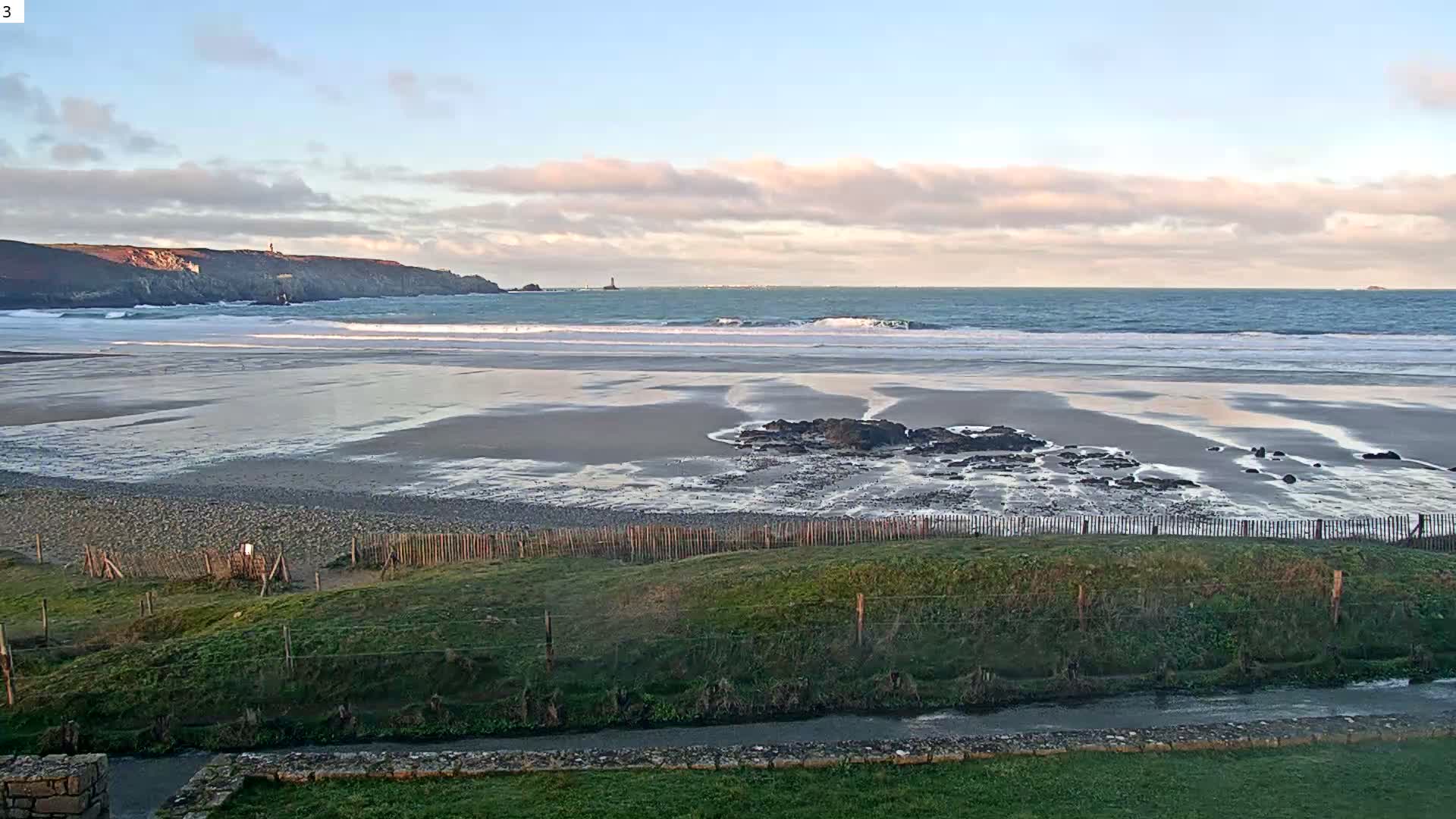 Plage de Baie des Trepasses Beach (Bay of Dead) Live Cam - Quimper, Finistère, Bretagne, France