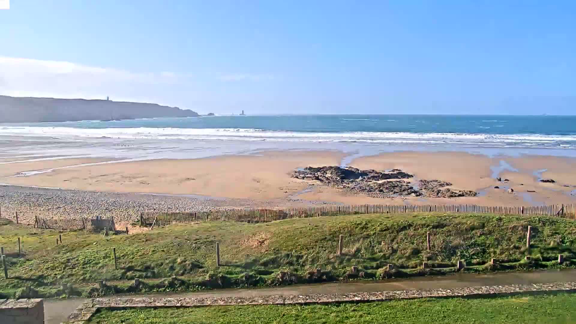 Plage de Baie des Trepasses Beach (Bay of Dead) Live Cam - Quimper, Finistère, Bretagne, France
