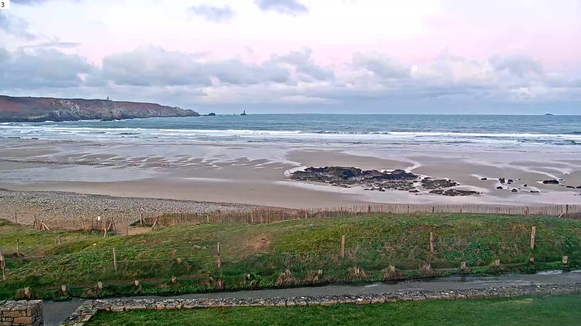 Plage de Baie des Trepasses Beach (Bay of Dead) Live Cam - Quimper, Finistère, Bretagne, France