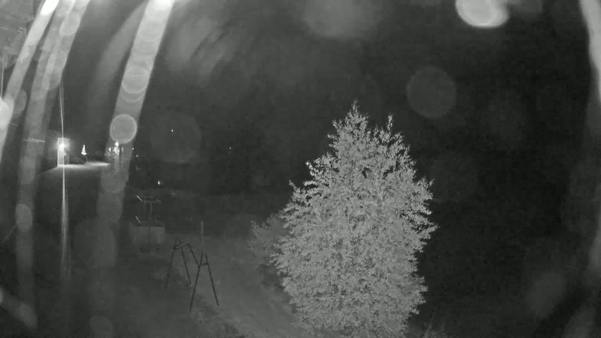 Lac des Settons Lake Live Cam - Château-Chinon (Ville), Nièvre, Bourgogne-Franche-Comté, France