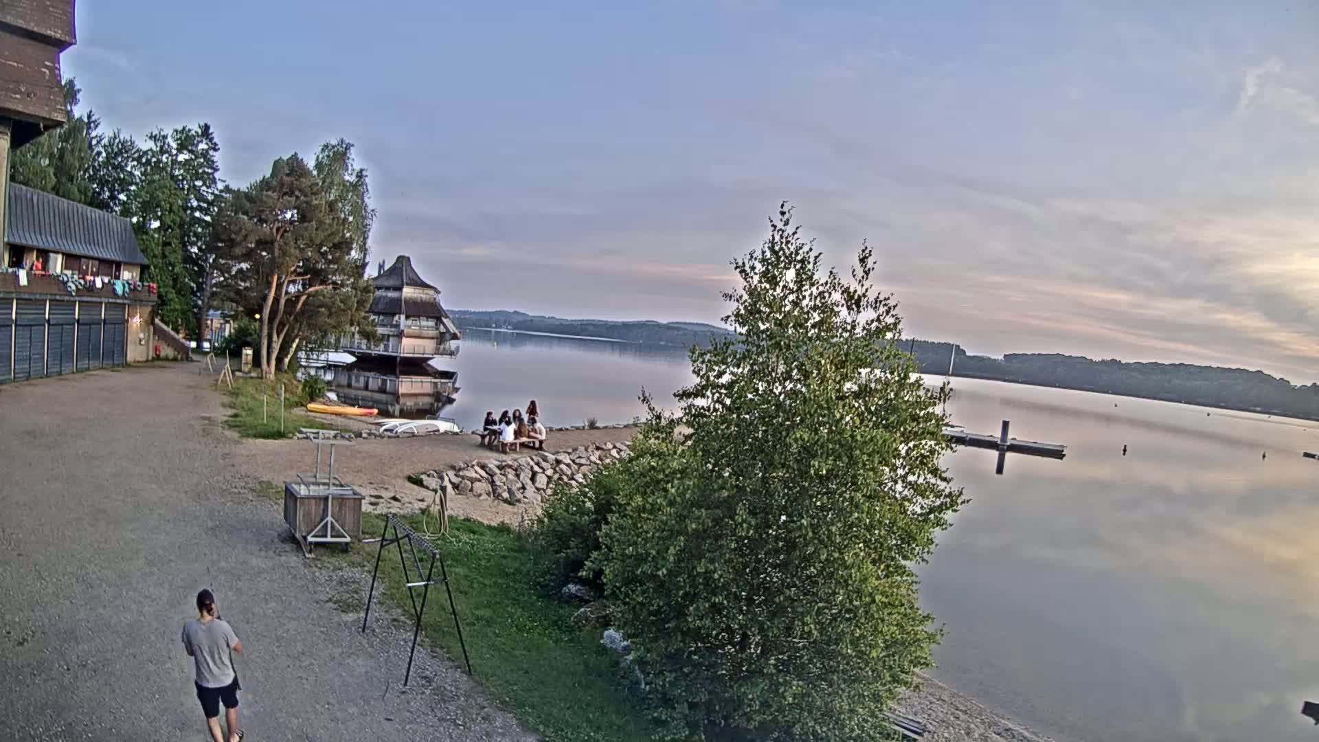 Lac des Settons Lake Live Cam - Château-Chinon (Ville), Nièvre, Bourgogne-Franche-Comté, France