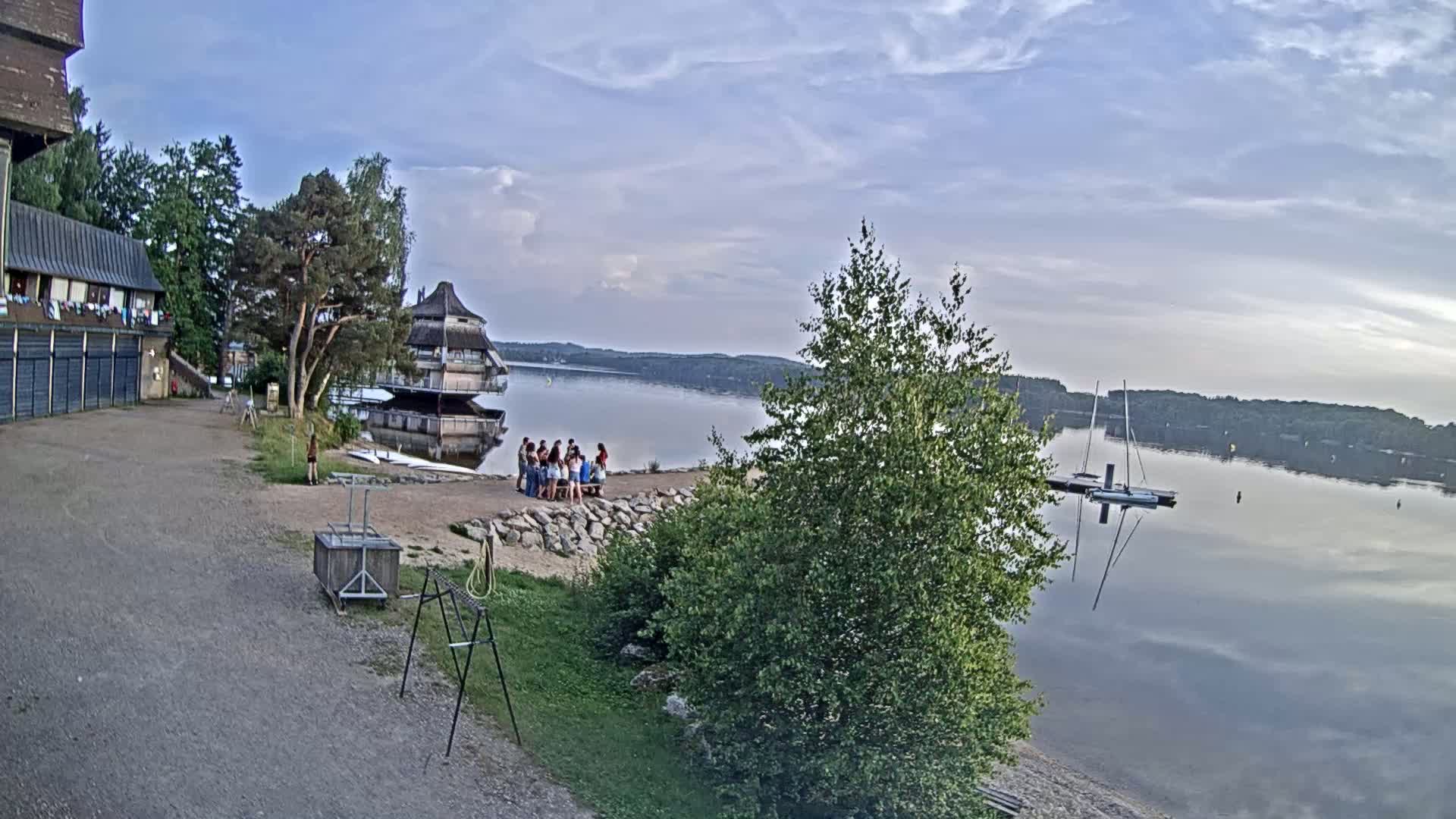 Lac des Settons Lake Live Cam - Château-Chinon (Ville), Nièvre, Bourgogne-Franche-Comté, France