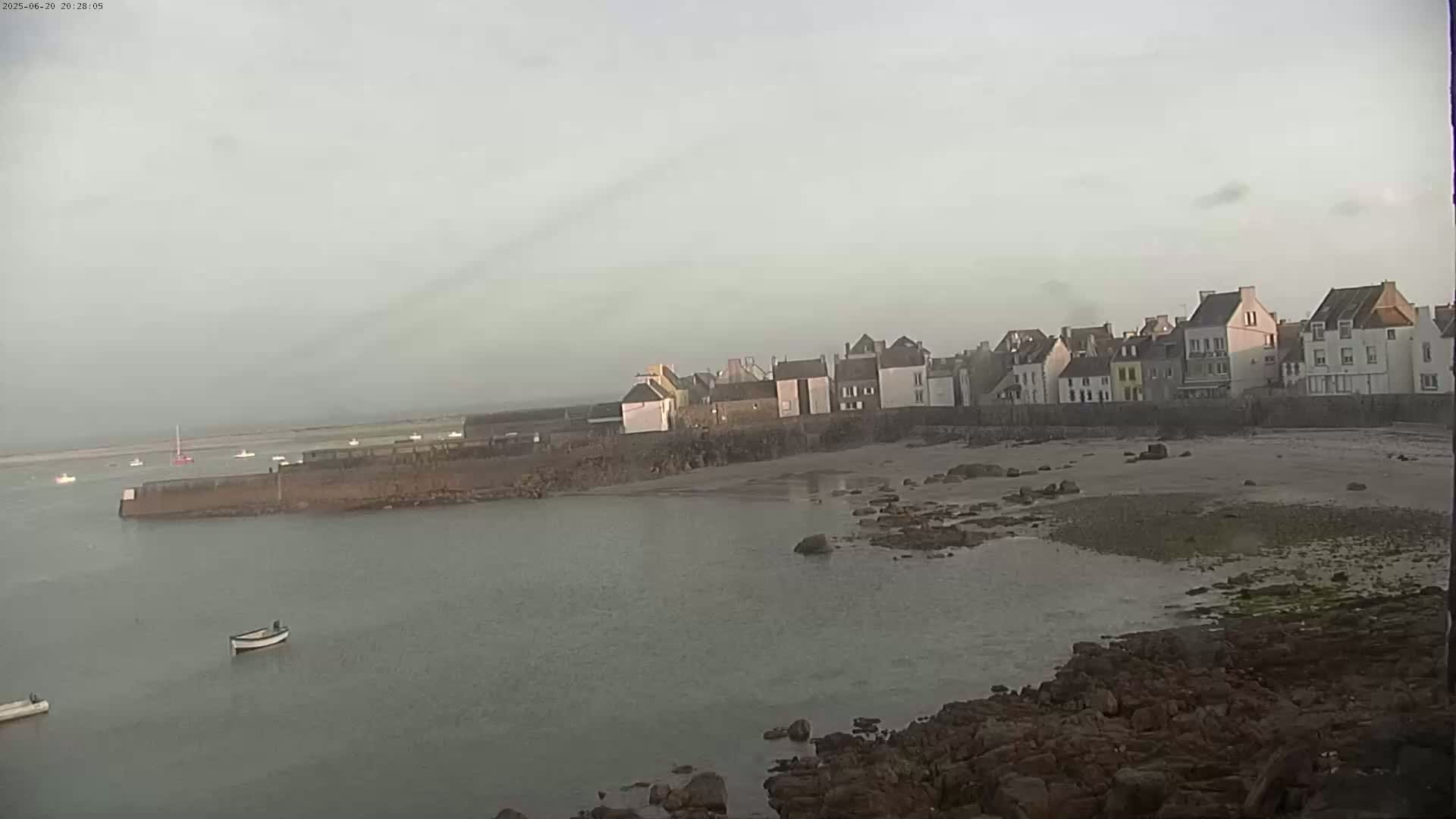 Ile de Sein Island Village & Coast Live Cam -  Quimper, Finistère, Bretagne, France