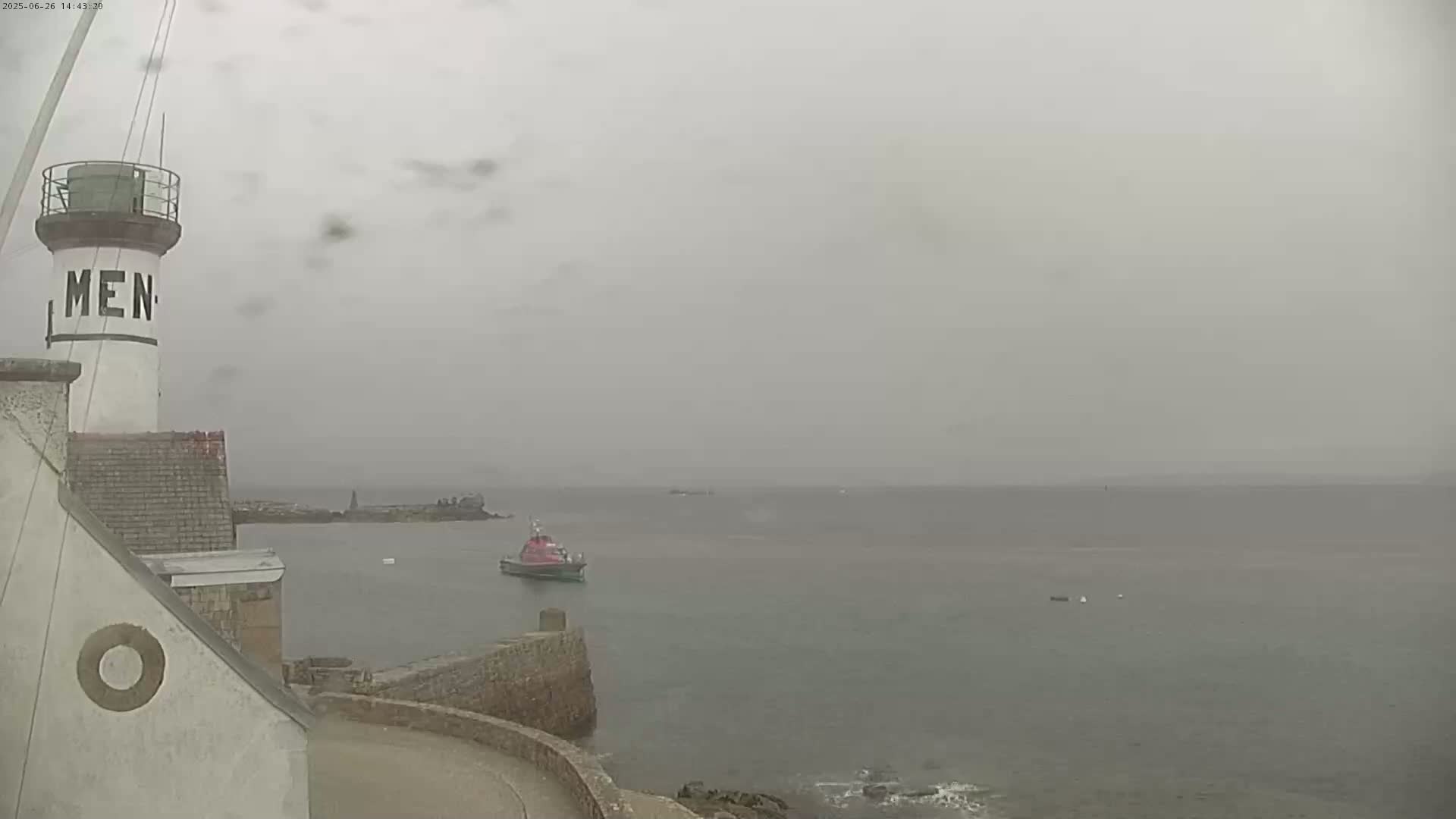 Ile de Sein Island Village & Coast Live Cam -  Quimper, Finistère, Bretagne, France