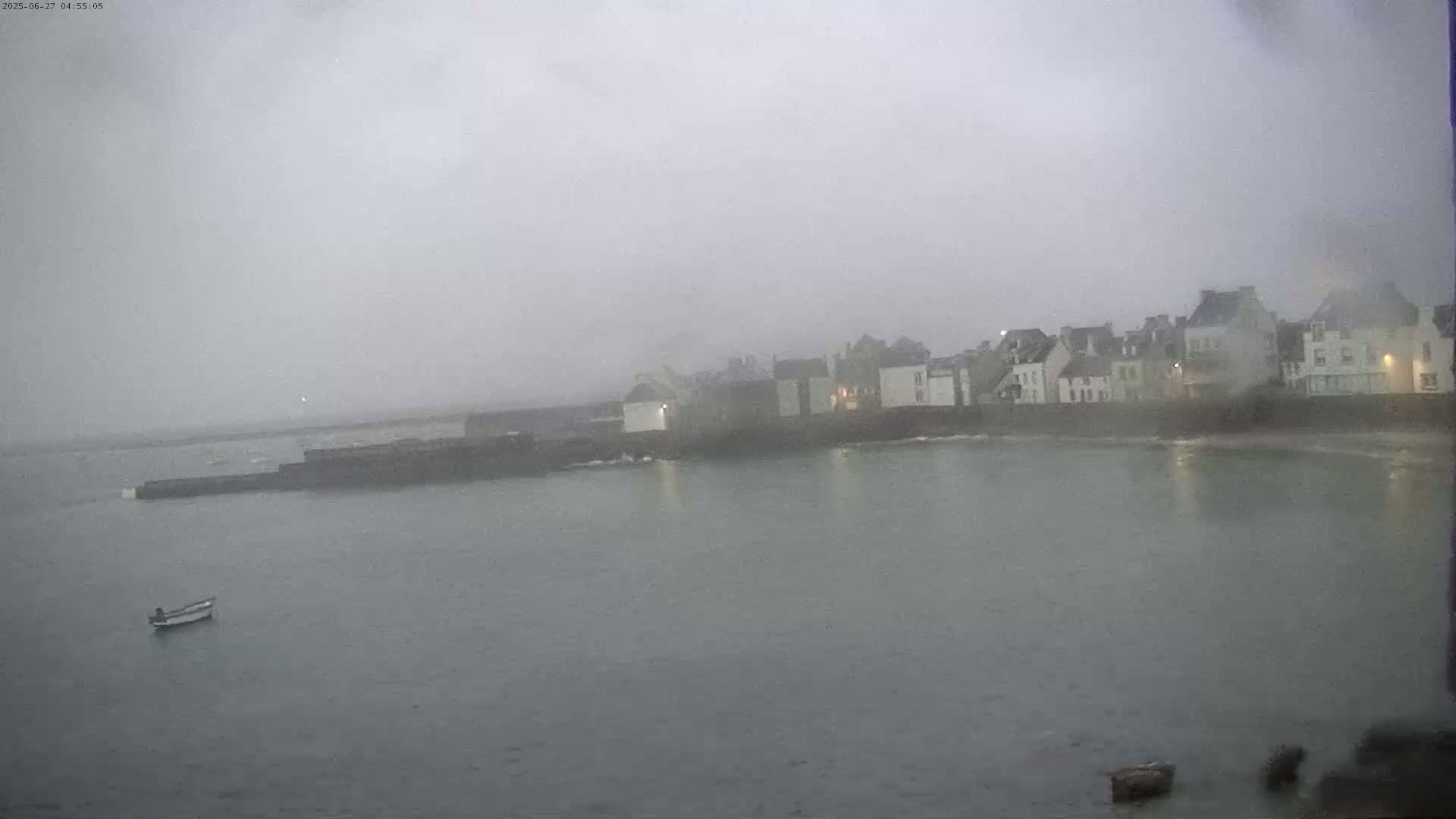 Ile de Sein Island Village & Coast Live Cam -  Quimper, Finistère, Bretagne, France