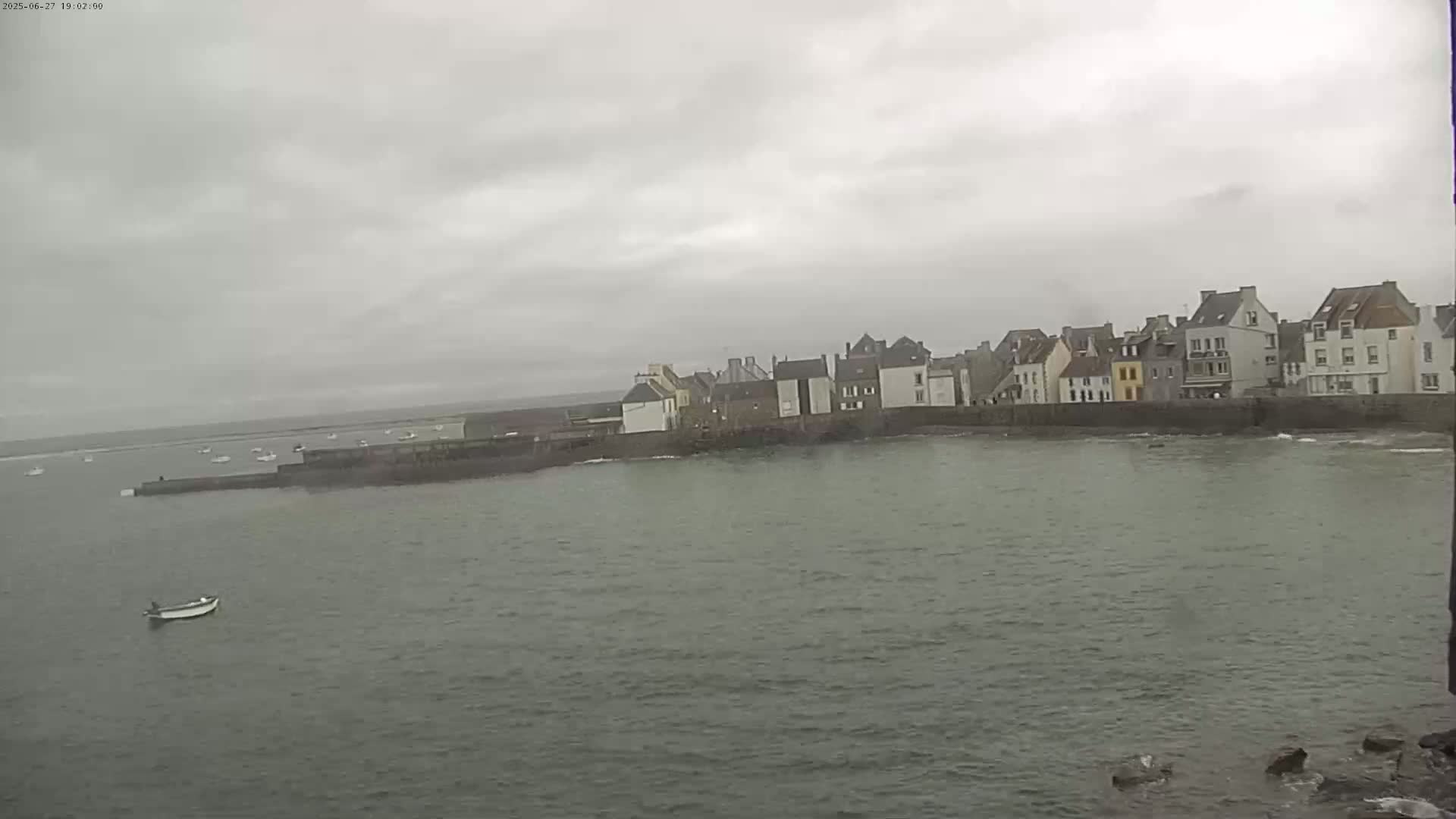 Ile de Sein Island Village & Coast Live Cam -  Quimper, Finistère, Bretagne, France