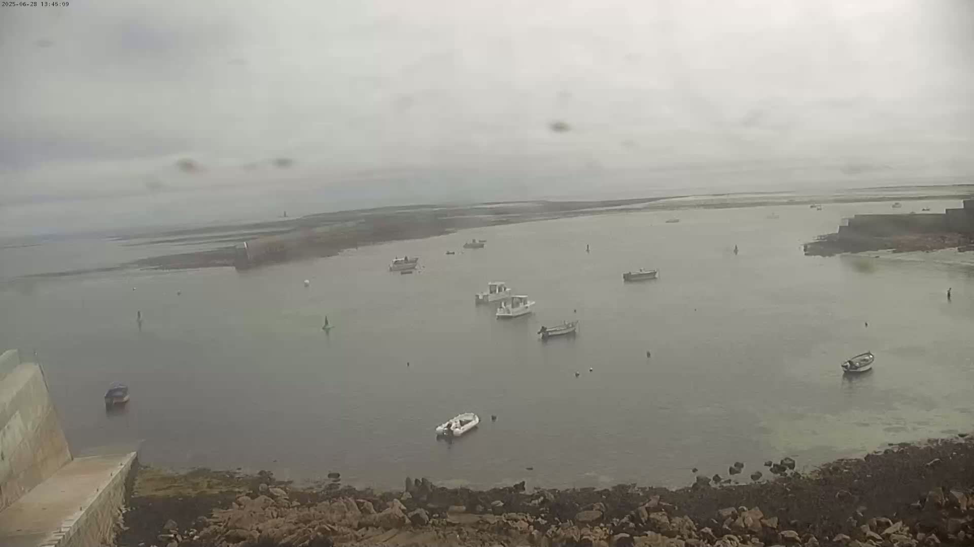 Ile de Sein Island Village & Coast Live Cam -  Quimper, Finistère, Bretagne, France