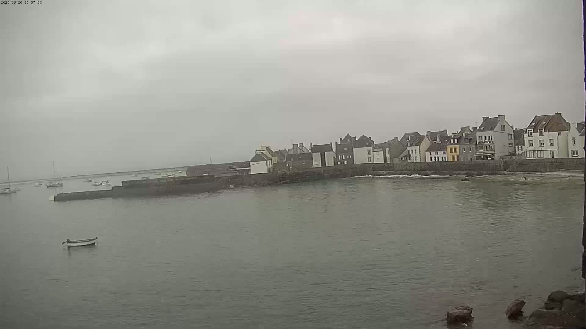 Ile de Sein Island Village & Coast Live Cam -  Quimper, Finistère, Bretagne, France