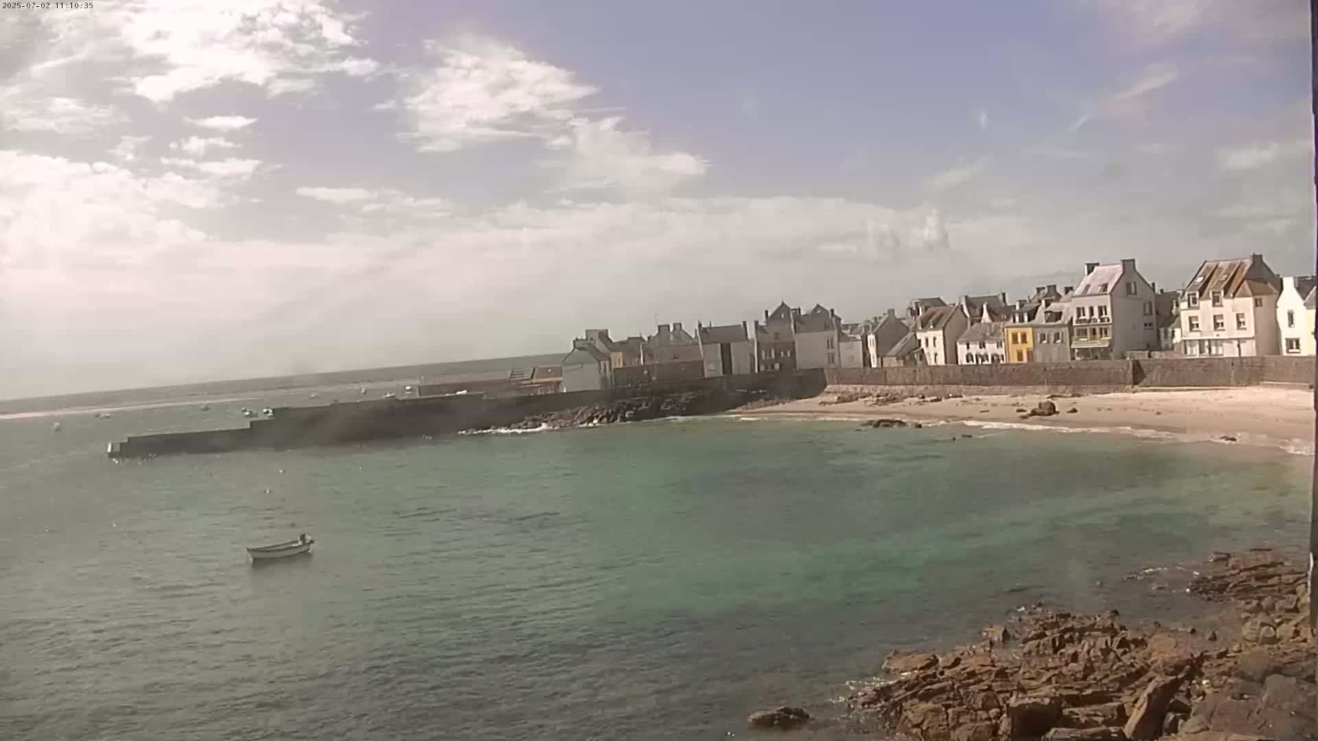 Ile de Sein Island Village & Coast Live Cam -  Quimper, Finistère, Bretagne, France