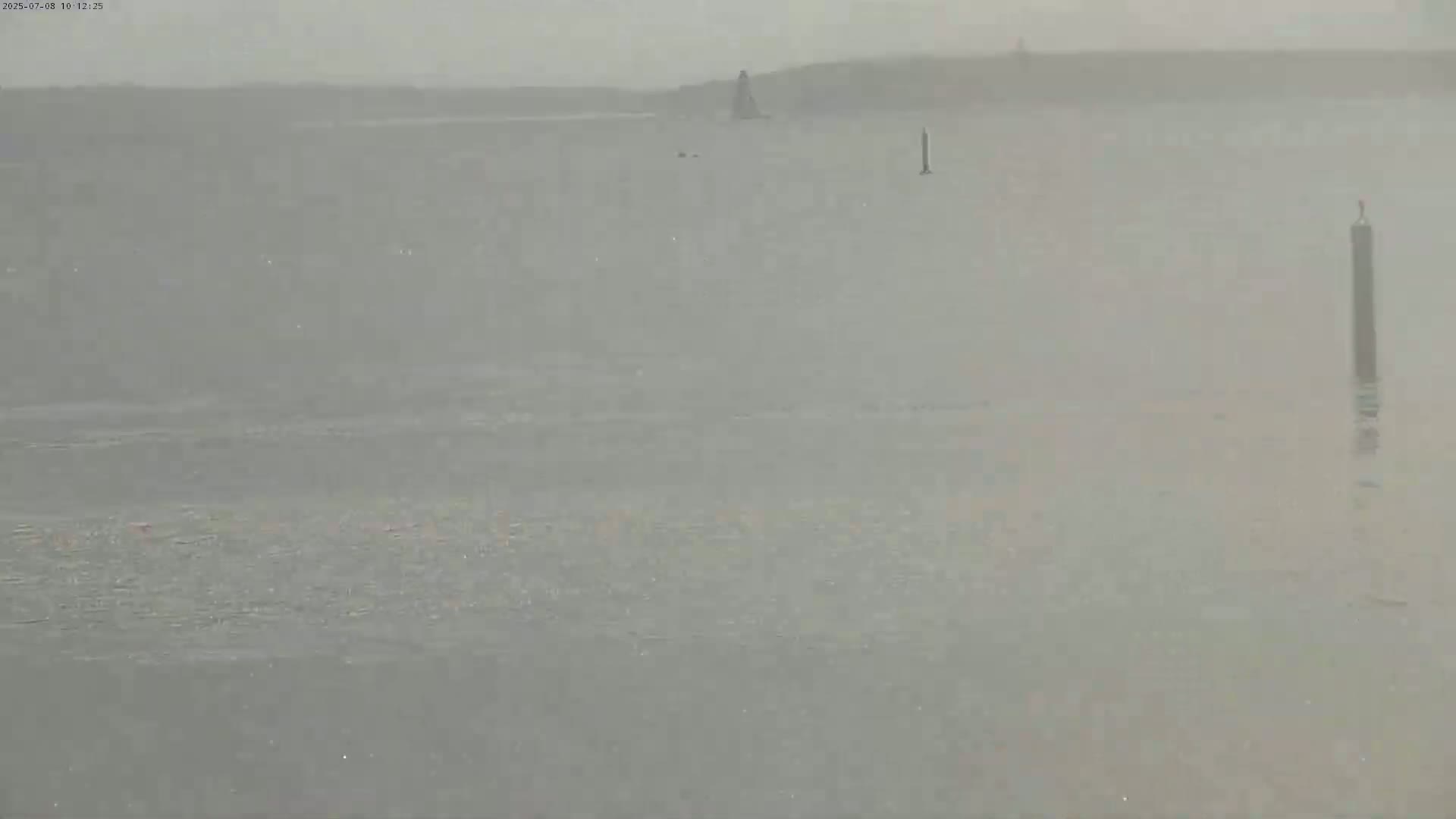 Ile de Sein Island Village & Coast Live Cam -  Quimper, Finistère, Bretagne, France