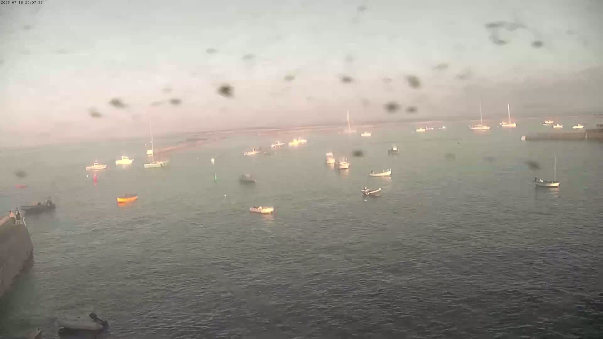 Ile de Sein Island Village & Coast Live Cam -  Quimper, Finistère, Bretagne, France