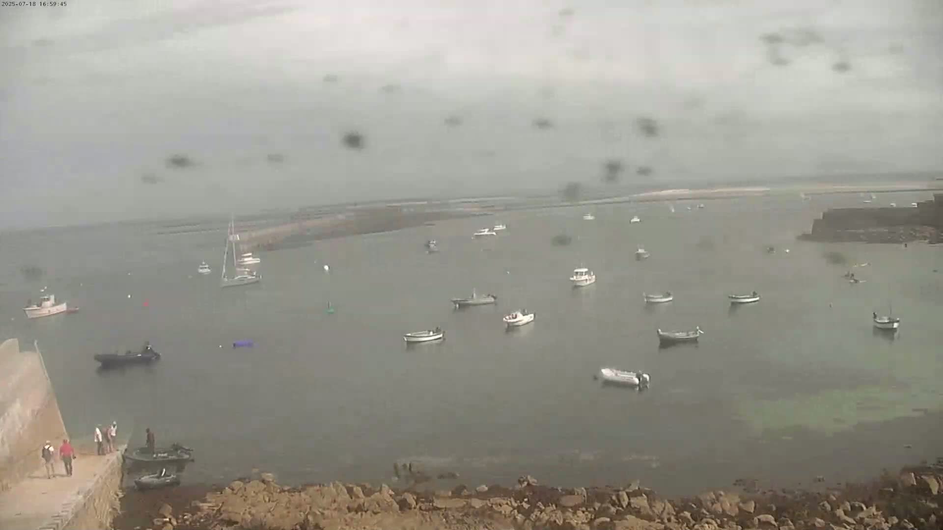Ile de Sein Island Village & Coast Live Cam -  Quimper, Finistère, Bretagne, France