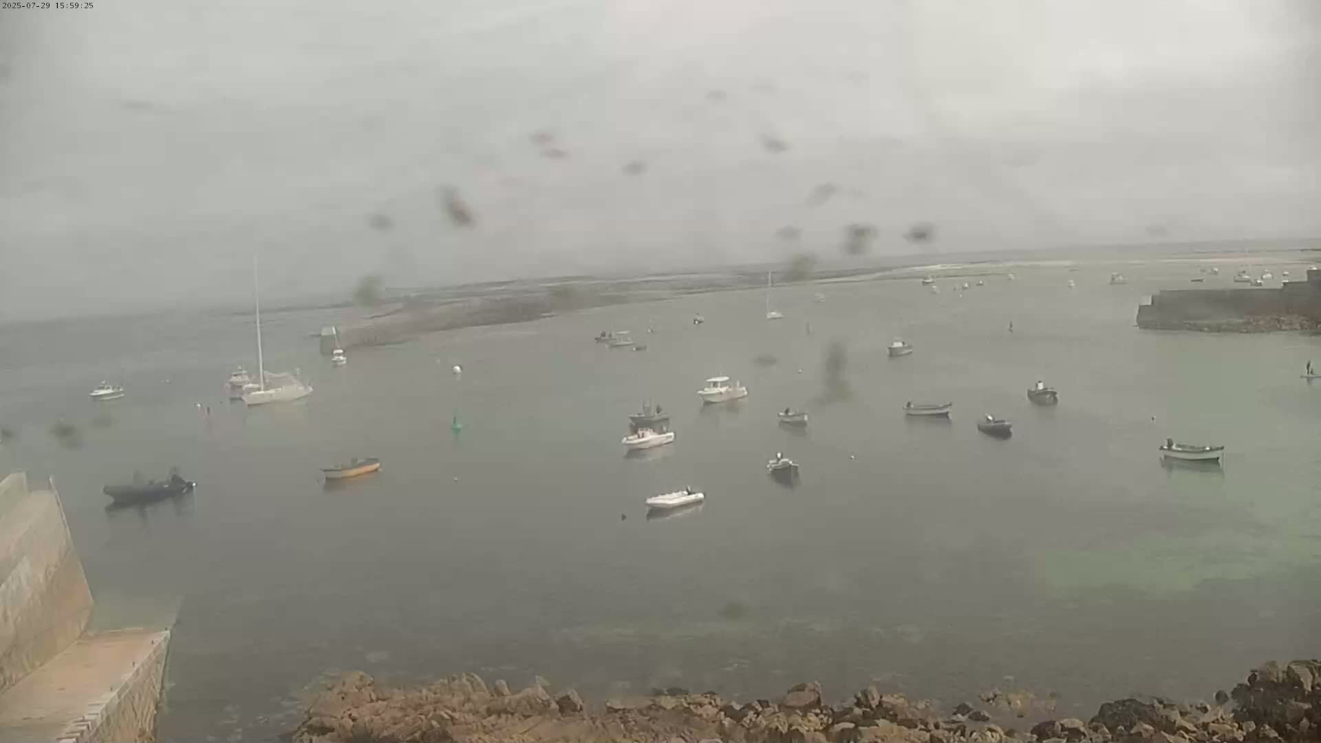 Ile de Sein Island Village & Coast Live Cam -  Quimper, Finistère, Bretagne, France