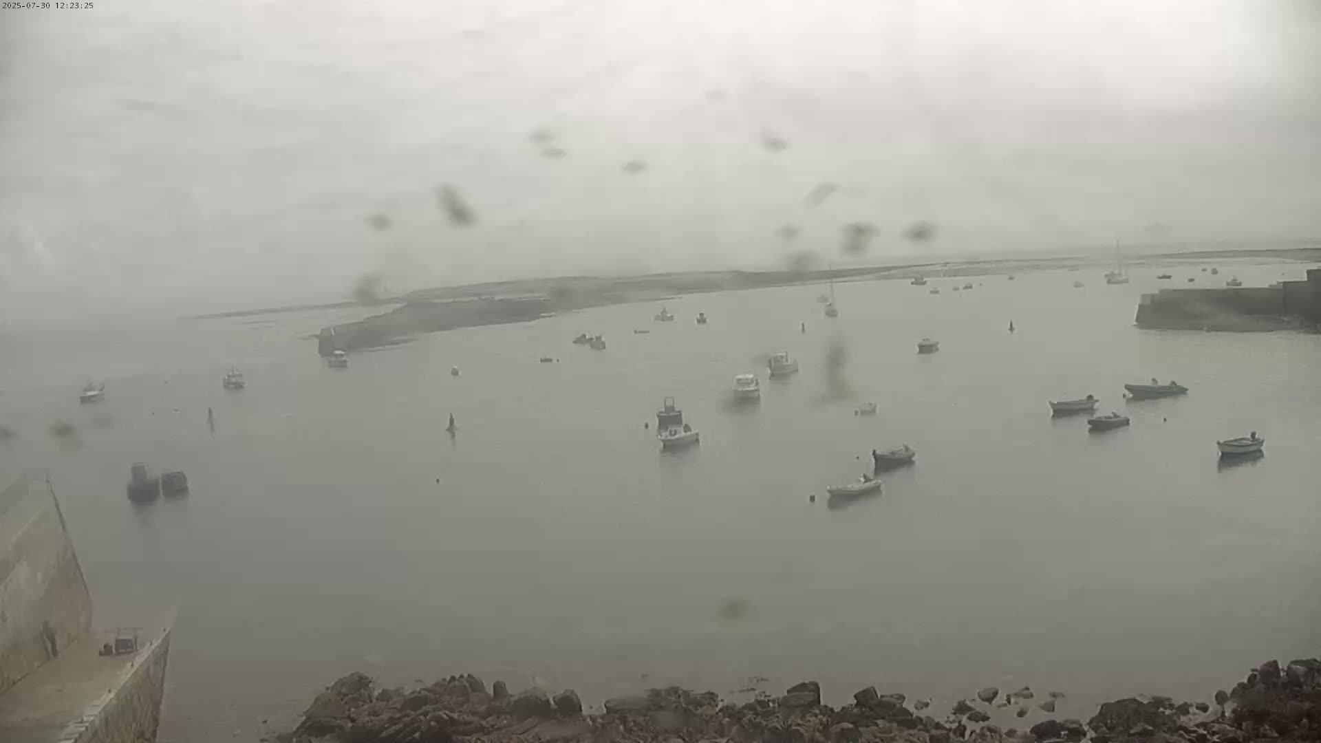 Ile de Sein Island Village & Coast Live Cam -  Quimper, Finistère, Bretagne, France