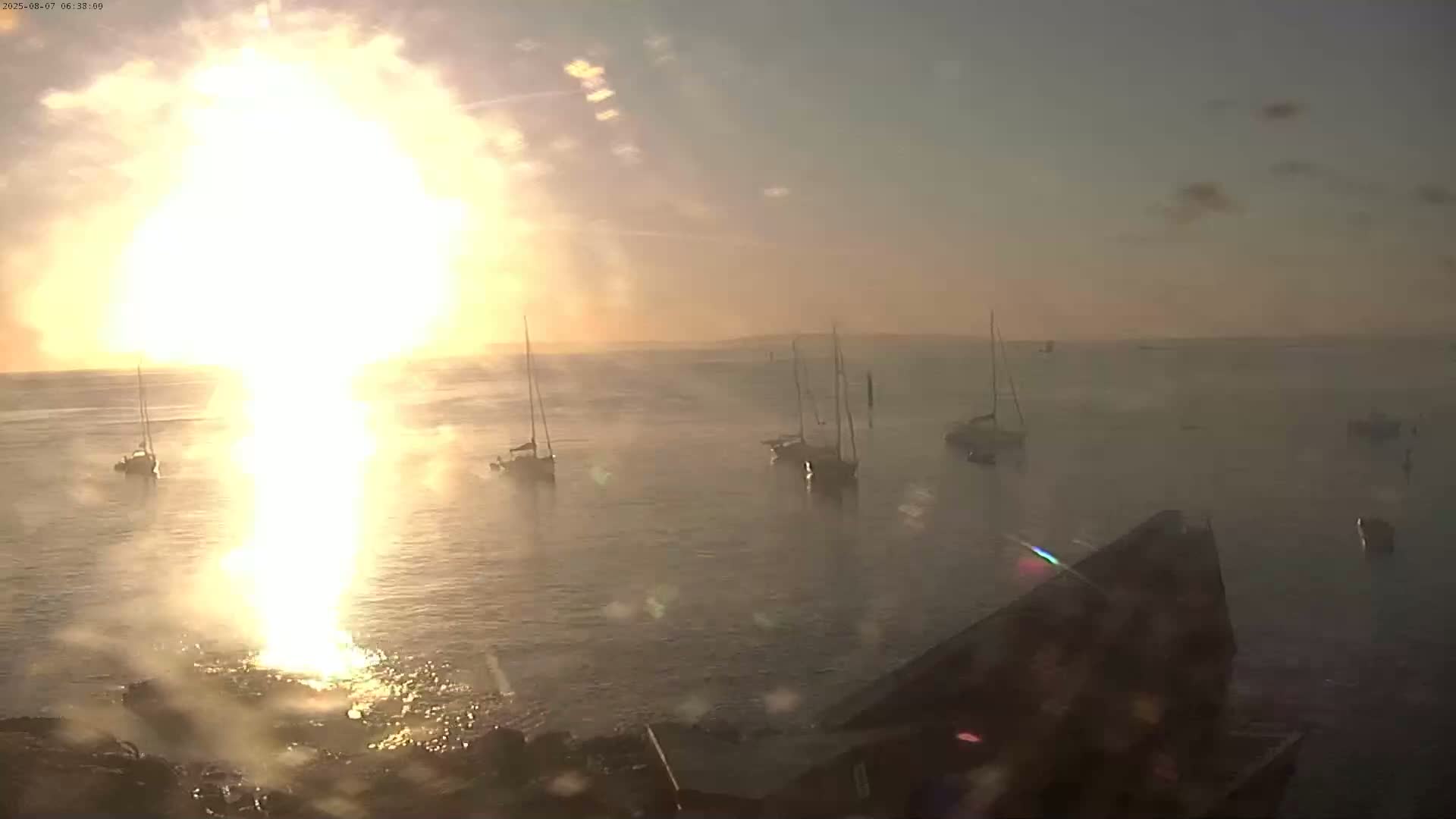 Ile de Sein Island Village & Coast Live Cam -  Quimper, Finistère, Bretagne, France