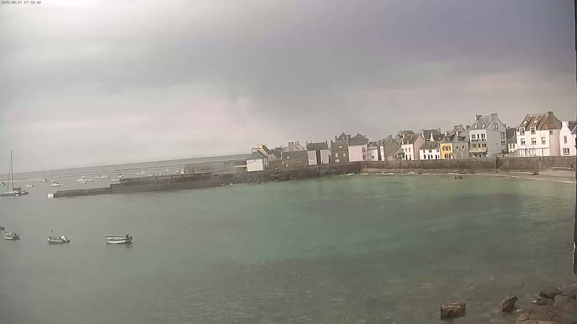 Ile de Sein Island Village & Coast Live Cam -  Quimper, Finistère, Bretagne, France