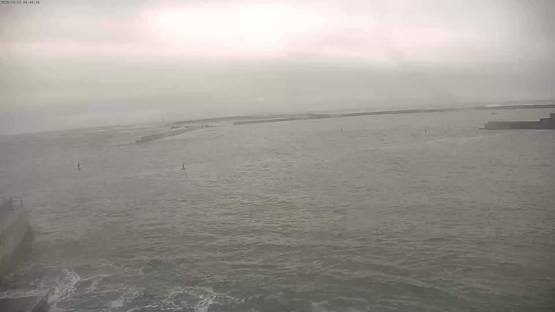 Ile de Sein Island Village & Coast Live Cam -  Quimper, Finistère, Bretagne, France