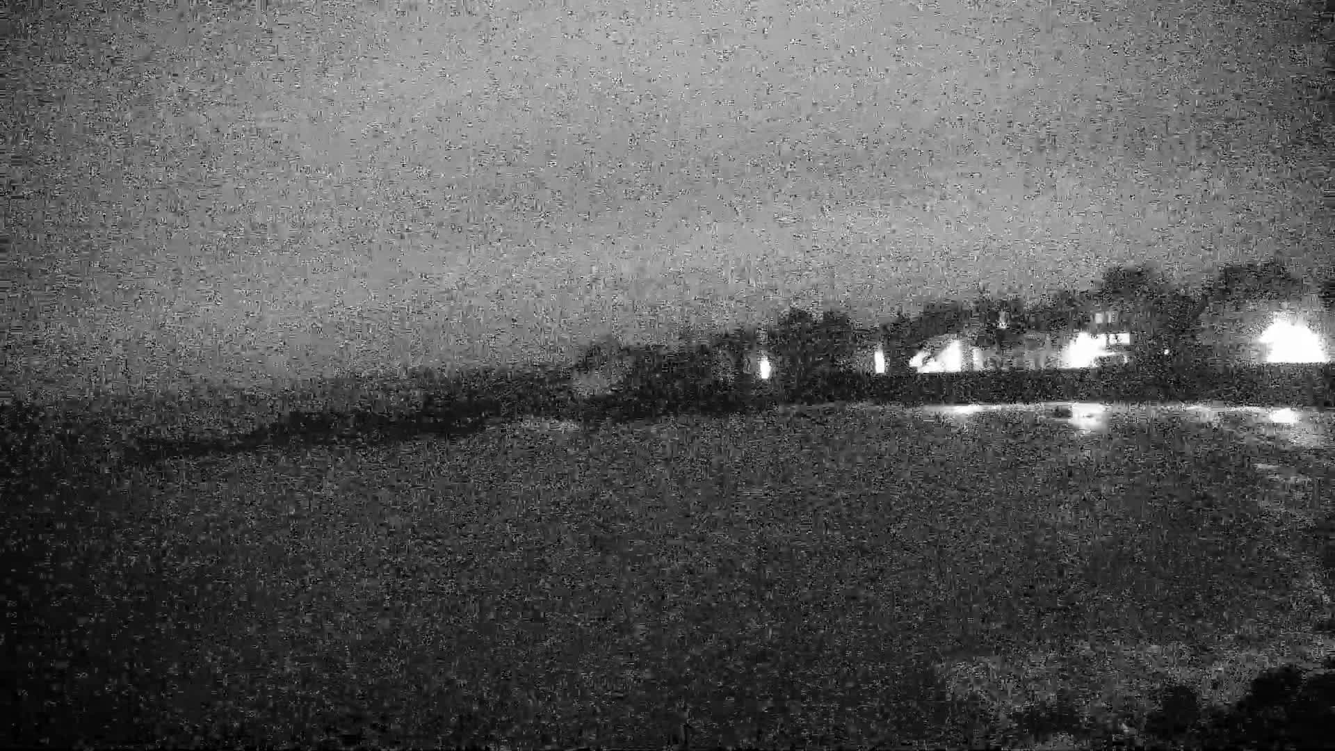 Ile de Sein Island Village & Coast Live Cam -  Quimper, Finistère, Bretagne, France