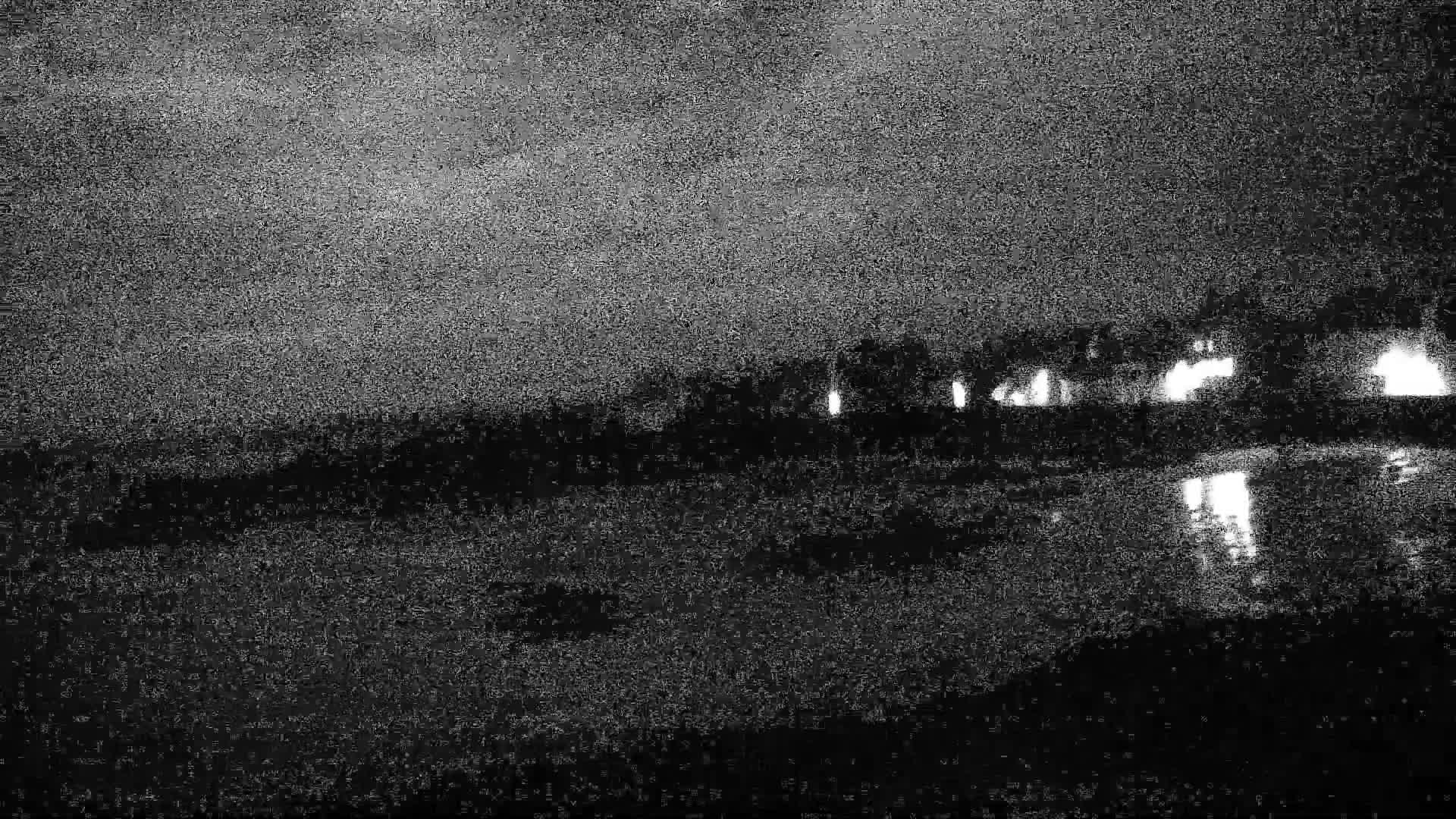 Ile de Sein Island Village & Coast Live Cam -  Quimper, Finistère, Bretagne, France