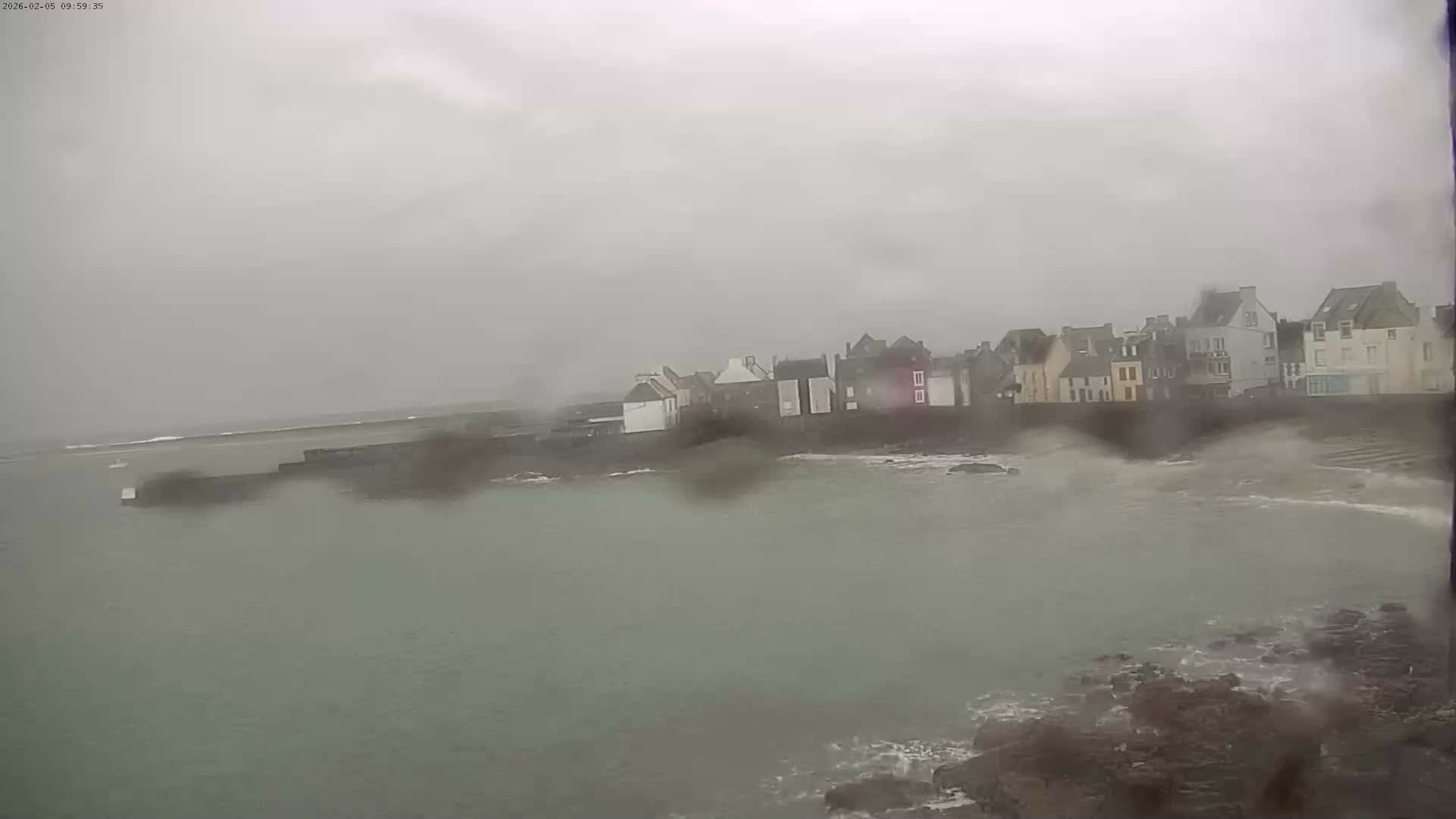 Ile de Sein Island Village & Coast Live Cam -  Quimper, Finistère, Bretagne, France