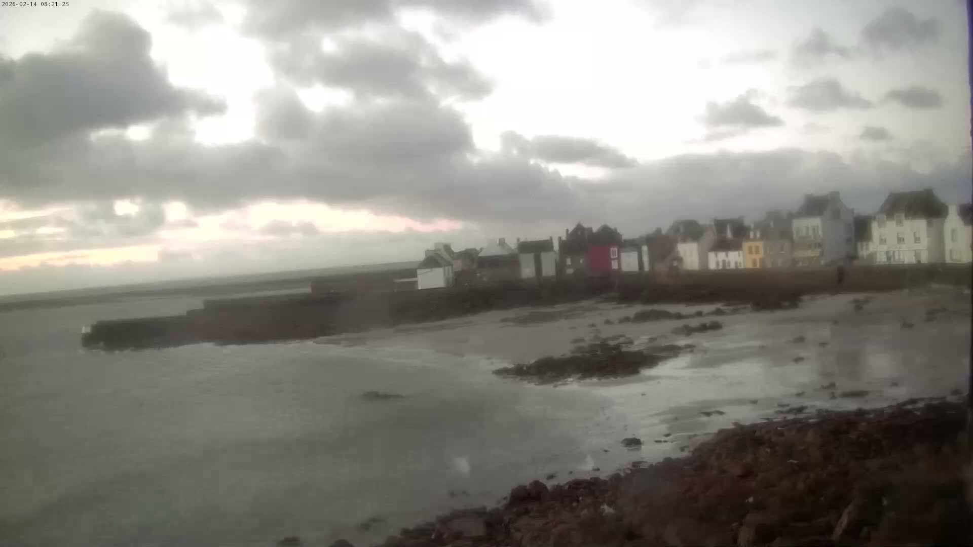 Ile de Sein Island Village & Coast Live Cam -  Quimper, Finistère, Bretagne, France