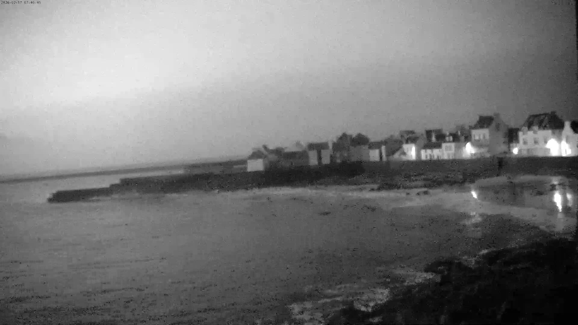 Ile de Sein Island Village & Coast Live Cam -  Quimper, Finistère, Bretagne, France