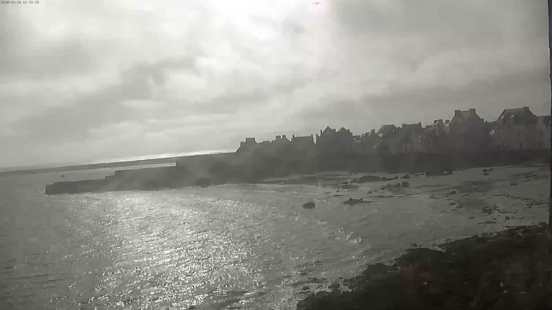 Ile de Sein Island Village & Coast Live Cam -  Quimper, Finistère, Bretagne, France