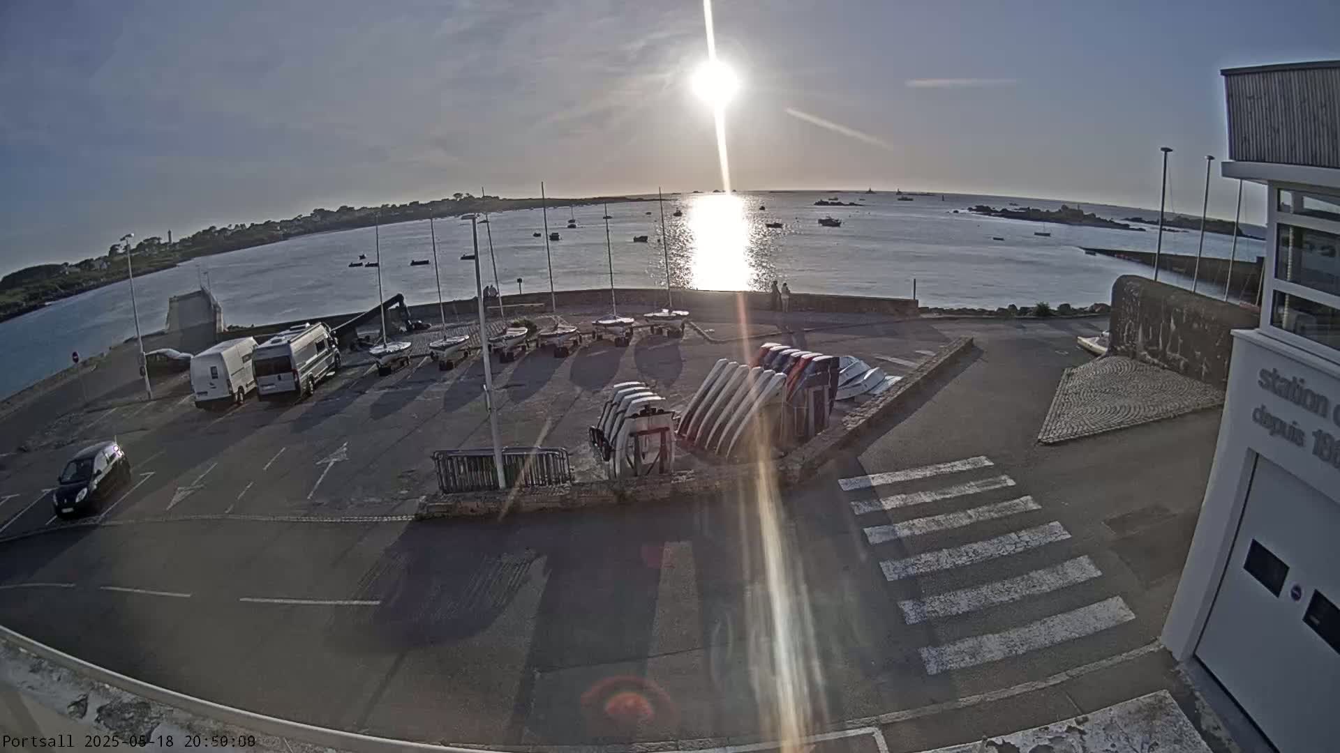 Ploudalmezeau, Portsall Coast Live Cam - Brest, Finistère, Bretagne, France