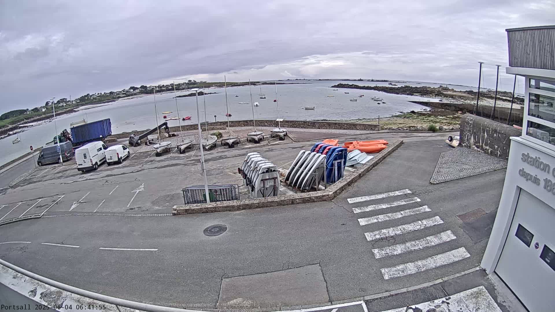 Ploudalmezeau, Portsall Coast Live Cam - Brest, Finistère, Bretagne, France