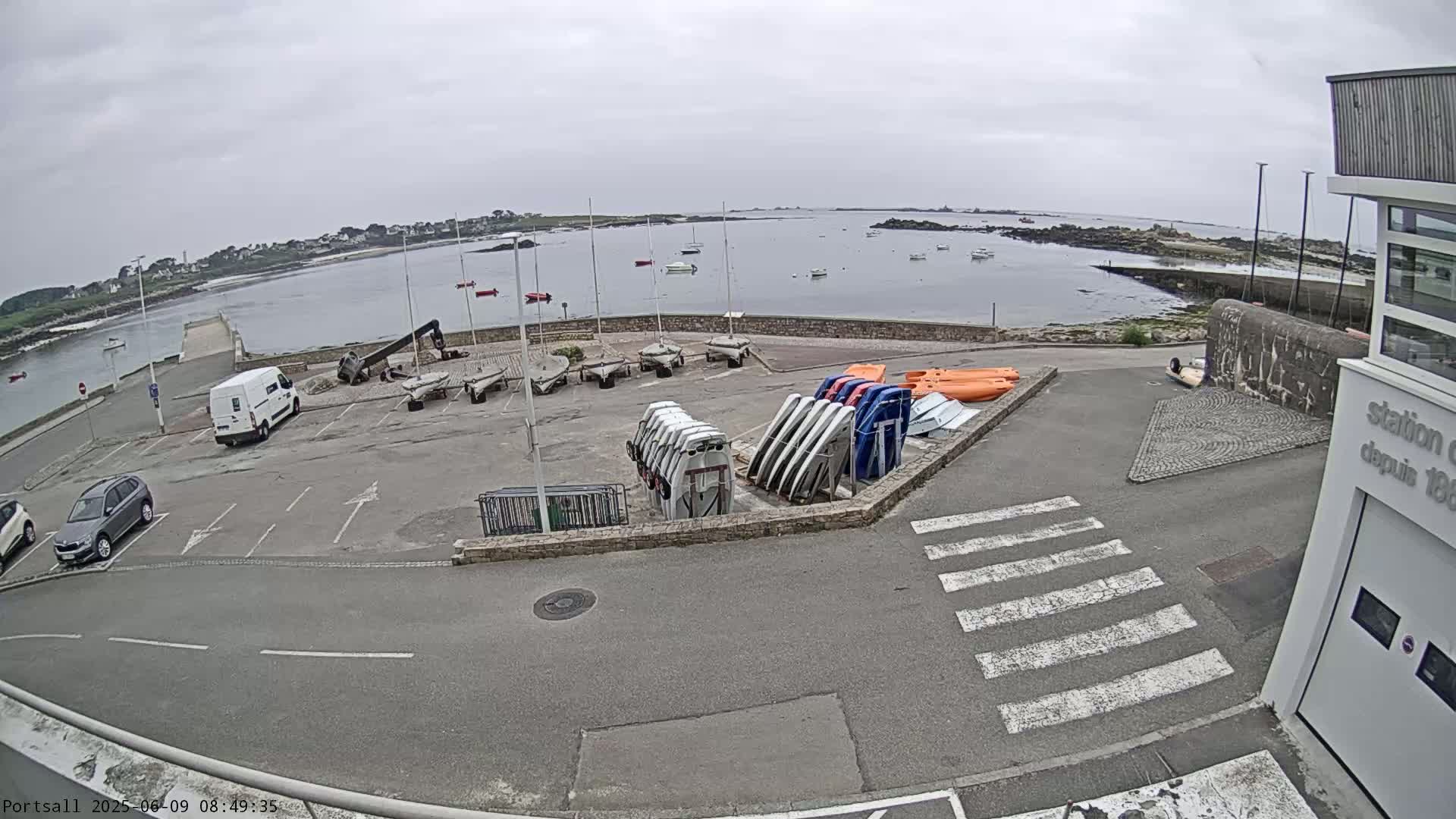 Ploudalmezeau, Portsall Coast Live Cam - Brest, Finistère, Bretagne, France