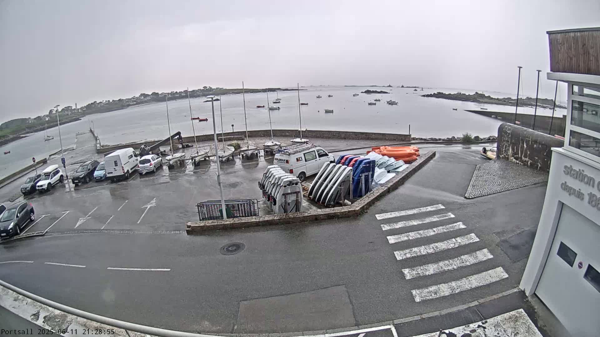 Ploudalmezeau, Portsall Coast Live Cam - Brest, Finistère, Bretagne, France