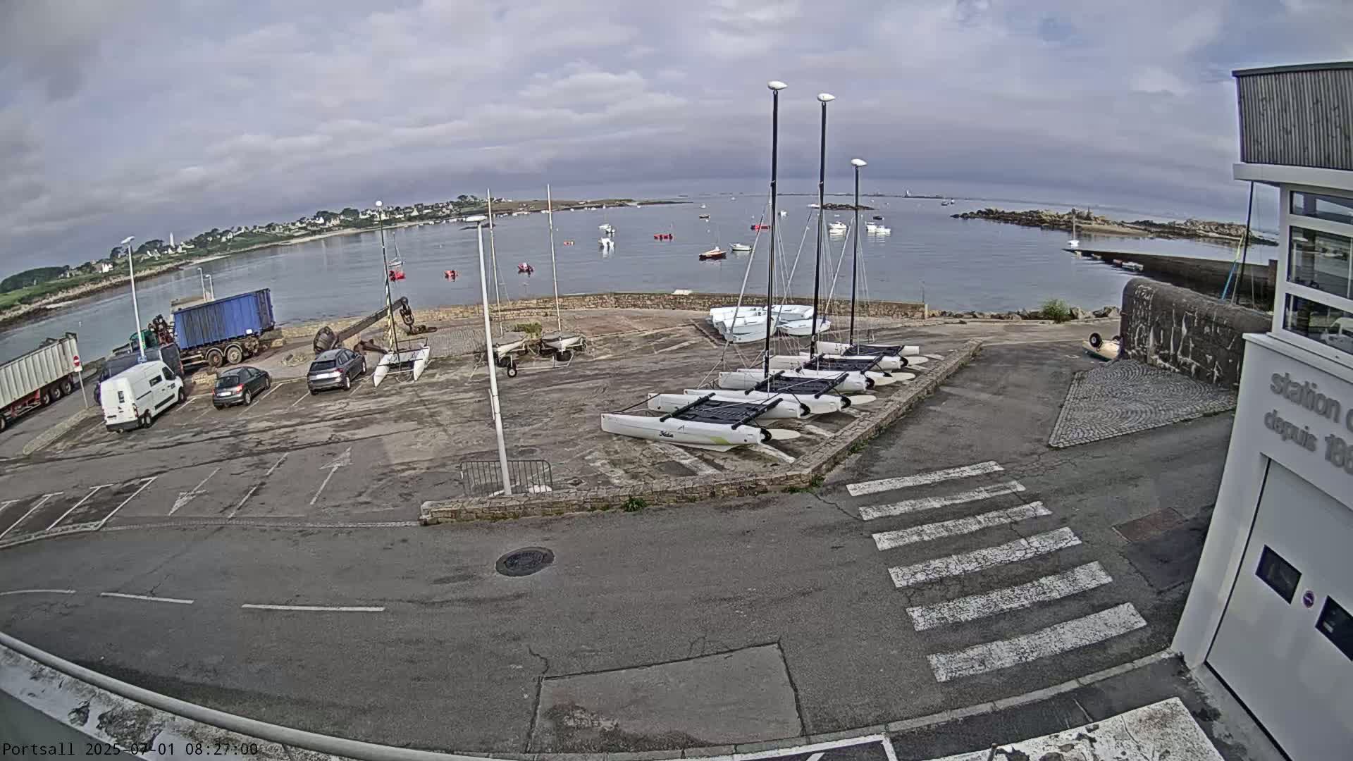Ploudalmezeau, Portsall Coast Live Cam - Brest, Finistère, Bretagne, France