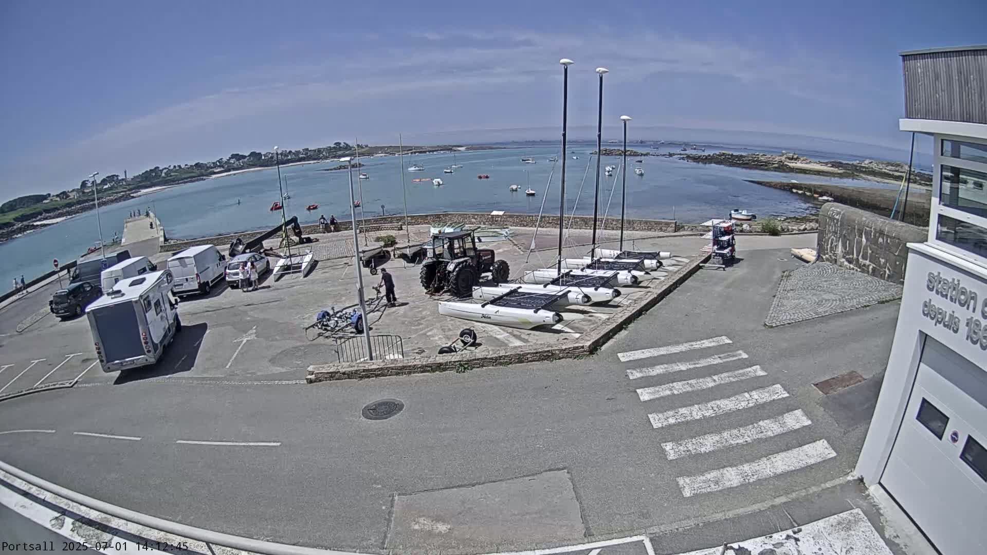 Ploudalmezeau, Portsall Coast Live Cam - Brest, Finistère, Bretagne, France