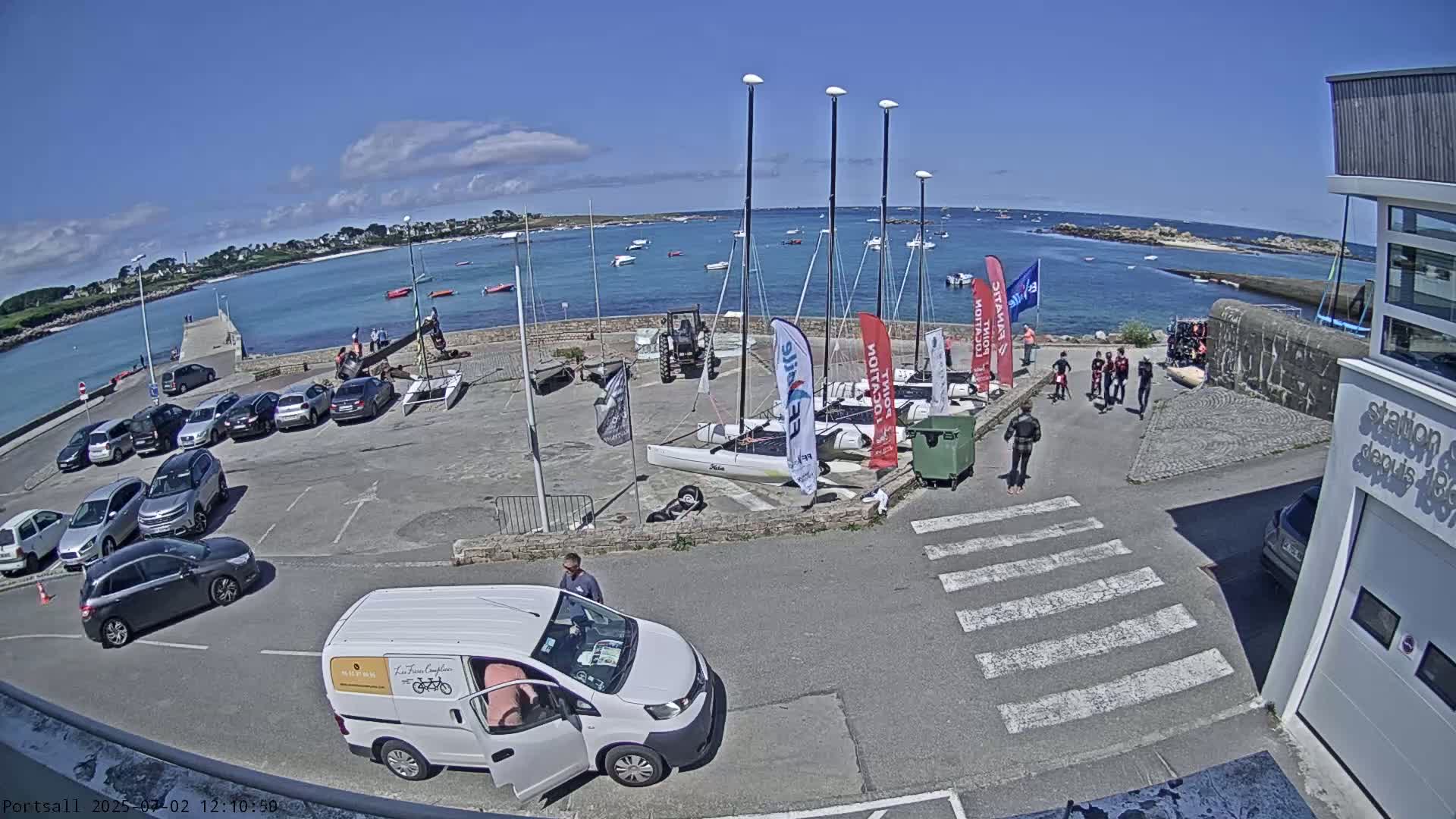 Ploudalmezeau, Portsall Coast Live Cam - Brest, Finistère, Bretagne, France