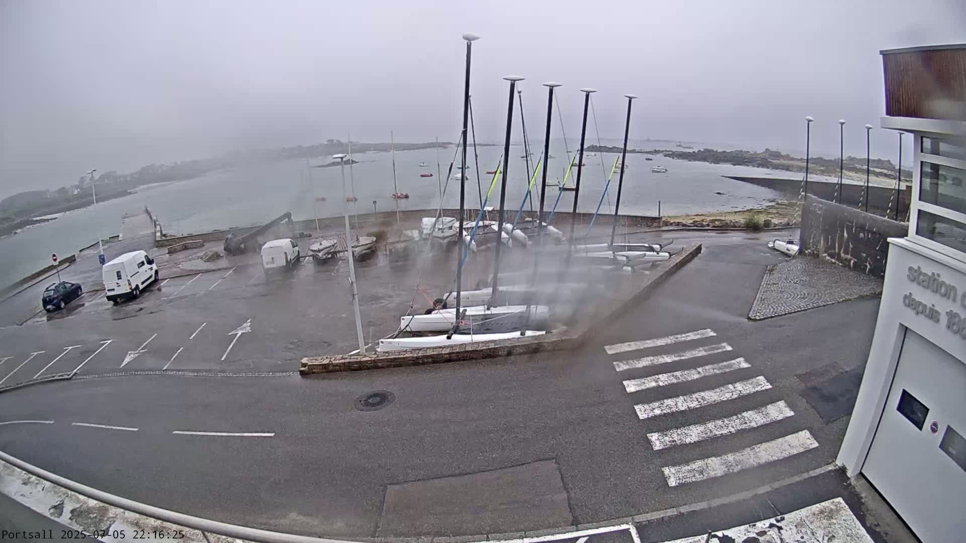 Ploudalmezeau, Portsall Coast Live Cam - Brest, Finistère, Bretagne, France