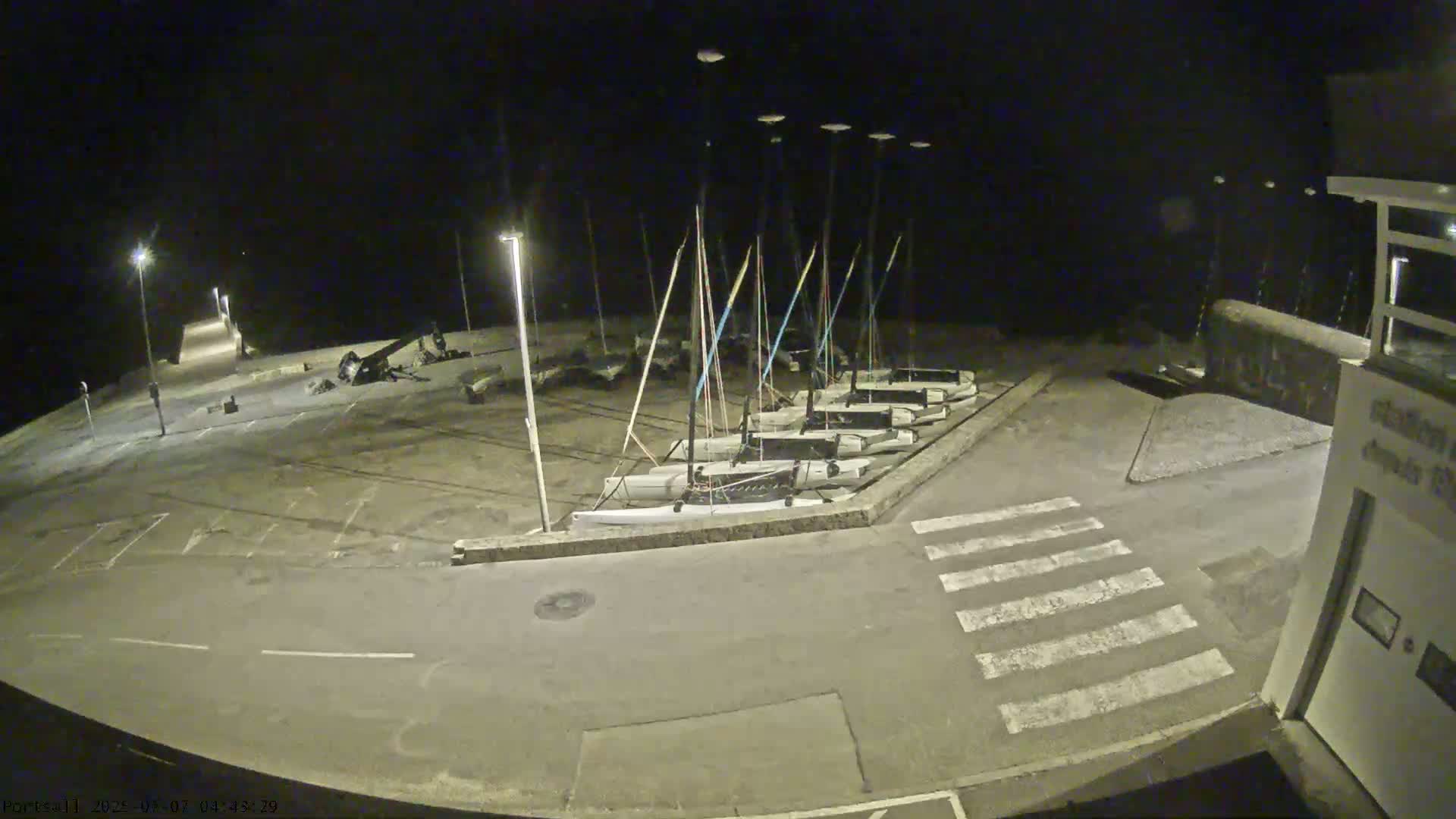 Ploudalmezeau, Portsall Coast Live Cam - Brest, Finistère, Bretagne, France