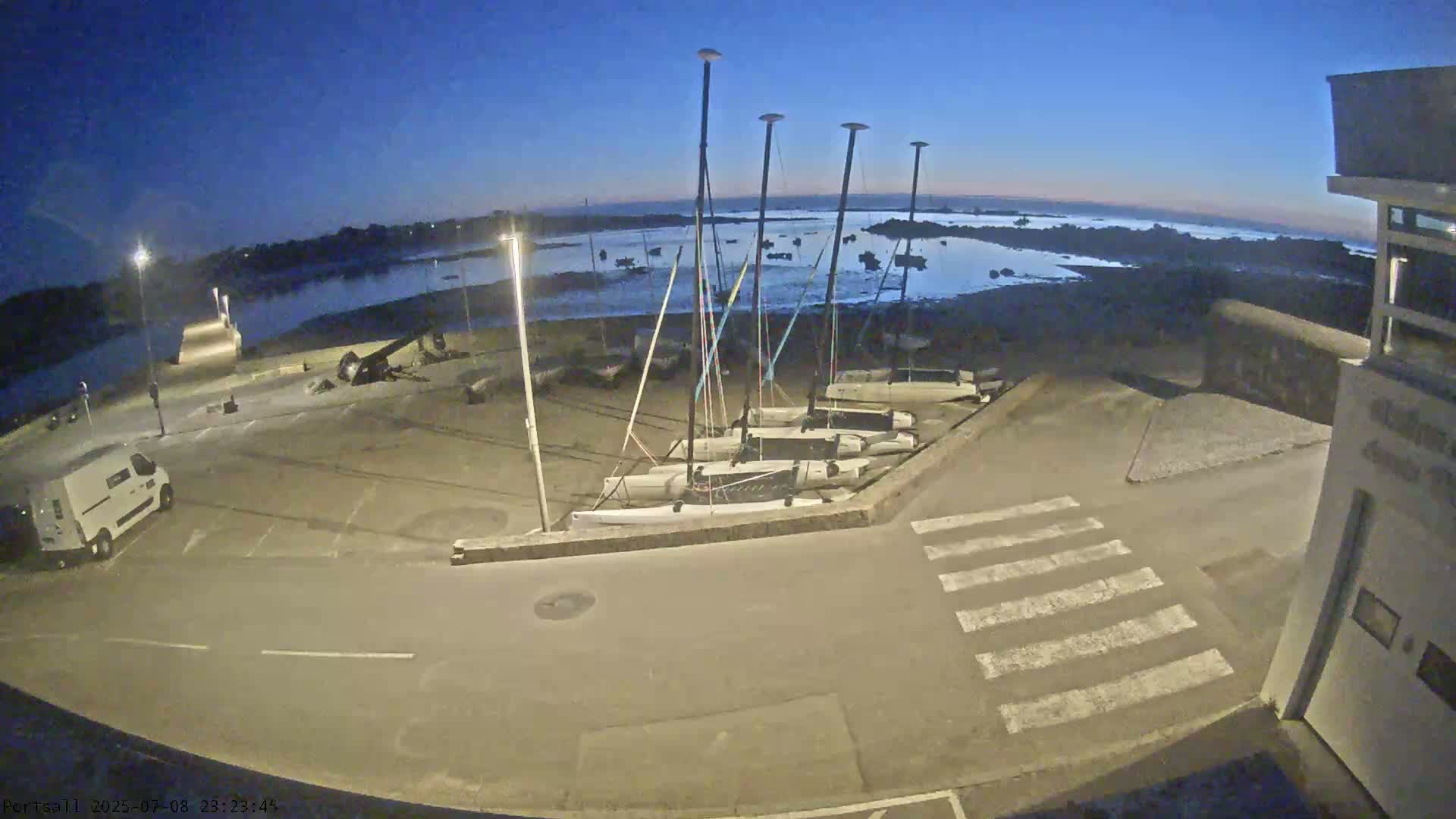 Ploudalmezeau, Portsall Coast Live Cam - Brest, Finistère, Bretagne, France