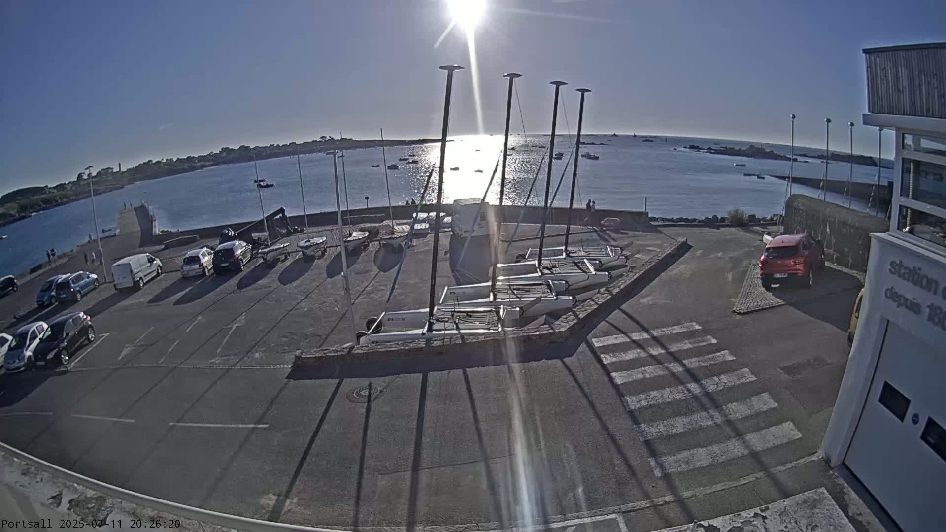 Ploudalmezeau, Portsall Coast Live Cam - Brest, Finistère, Bretagne, France