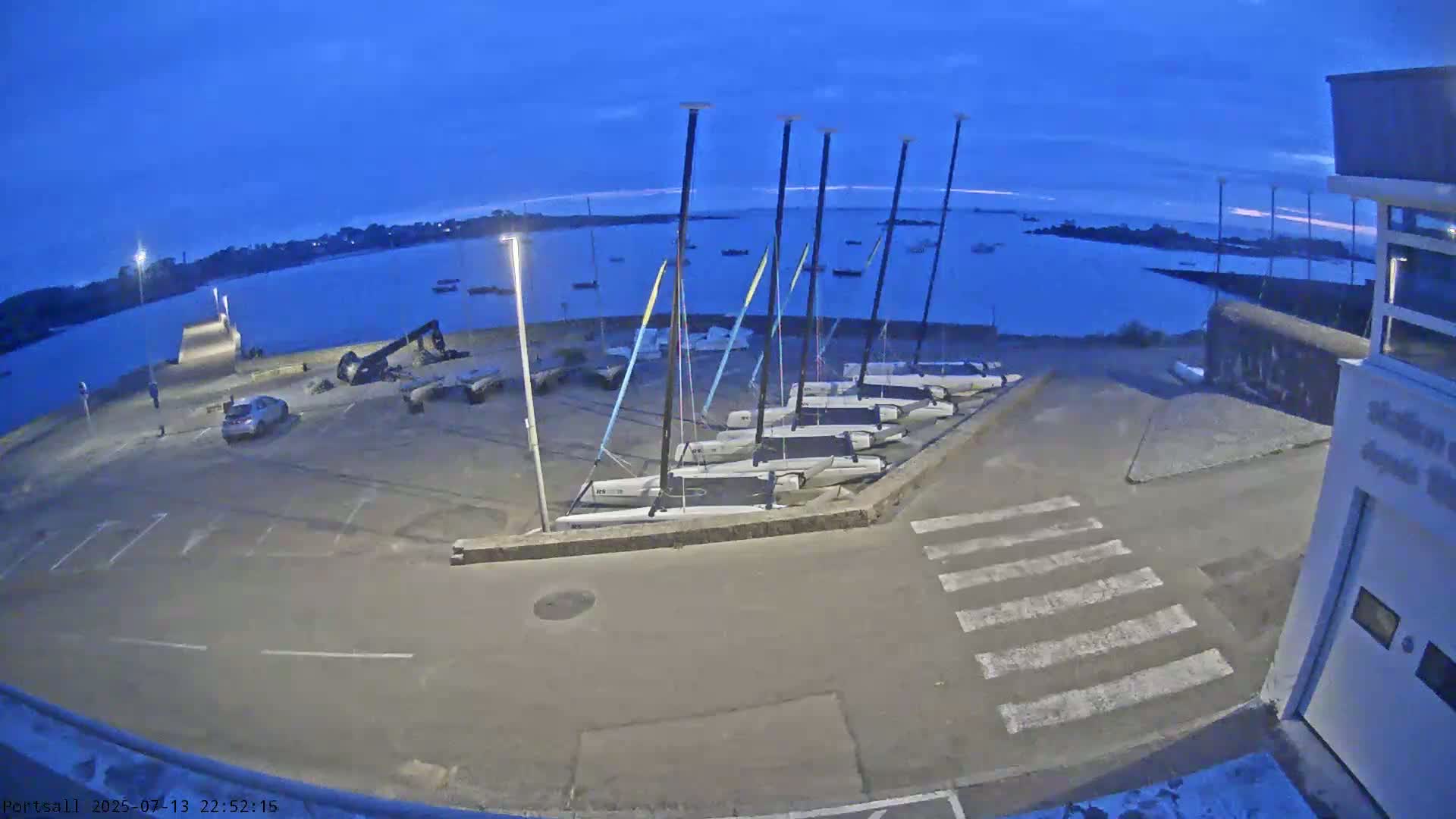 Ploudalmezeau, Portsall Coast Live Cam - Brest, Finistère, Bretagne, France