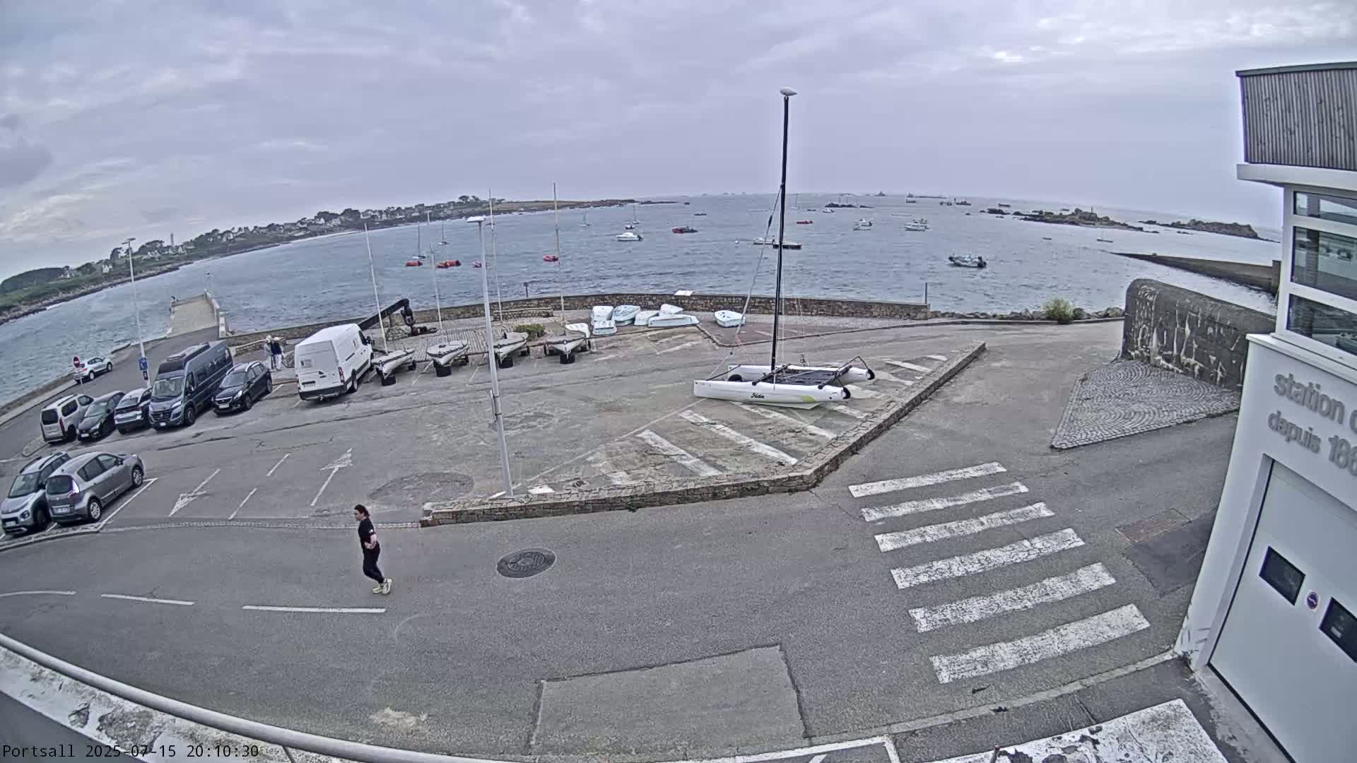 Ploudalmezeau, Portsall Coast Live Cam - Brest, Finistère, Bretagne, France