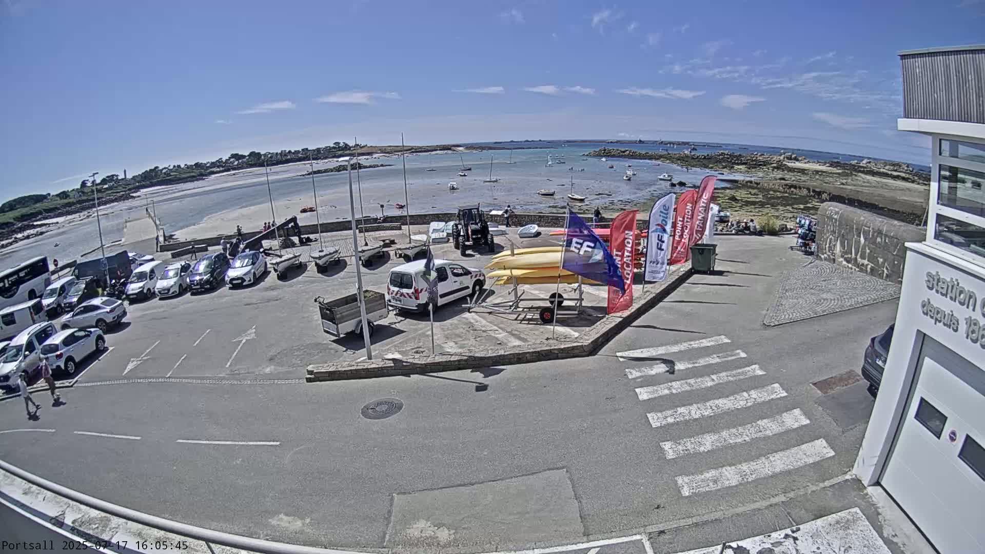Ploudalmezeau, Portsall Coast Live Cam - Brest, Finistère, Bretagne, France