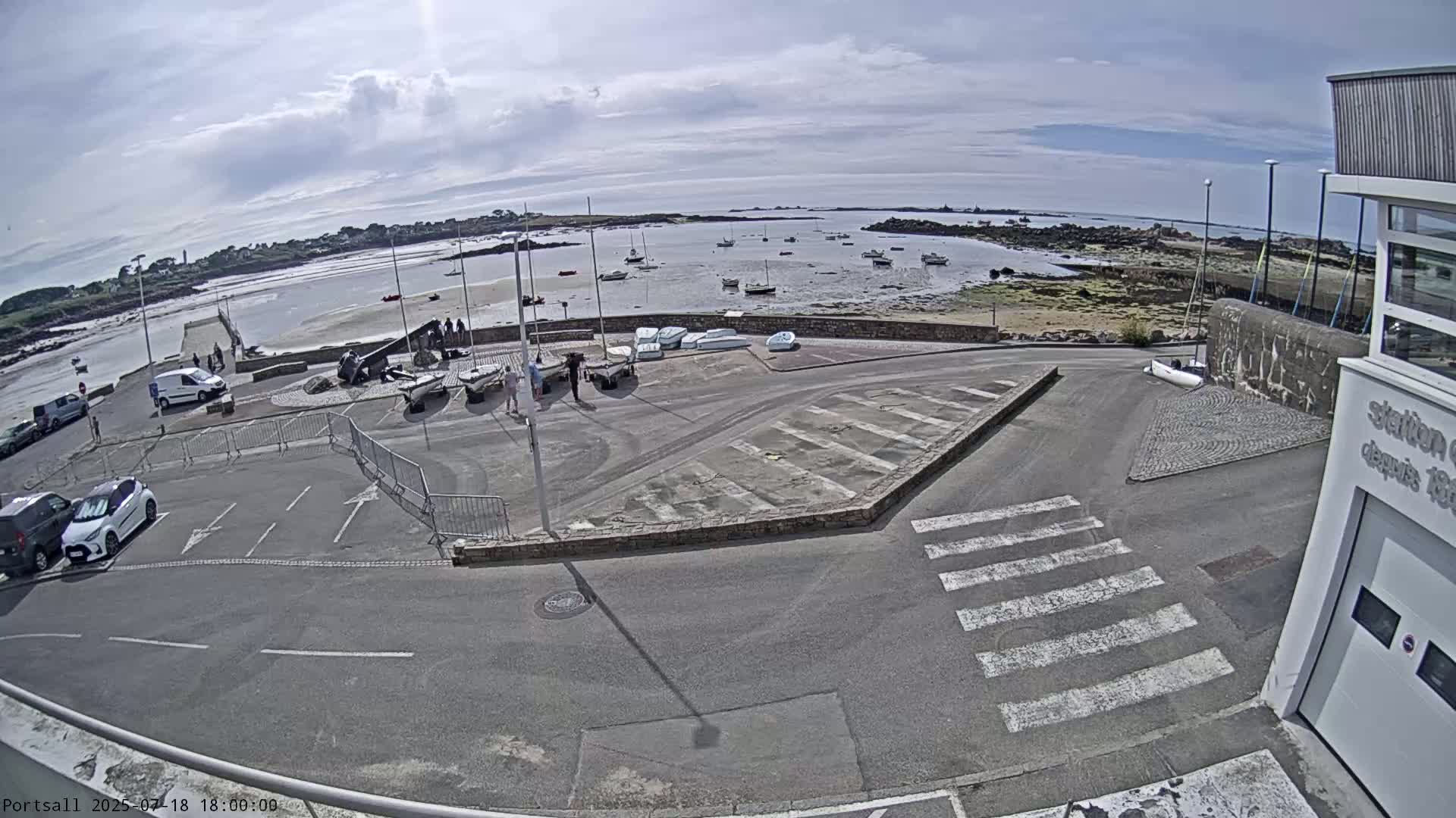 Ploudalmezeau, Portsall Coast Live Cam - Brest, Finistère, Bretagne, France