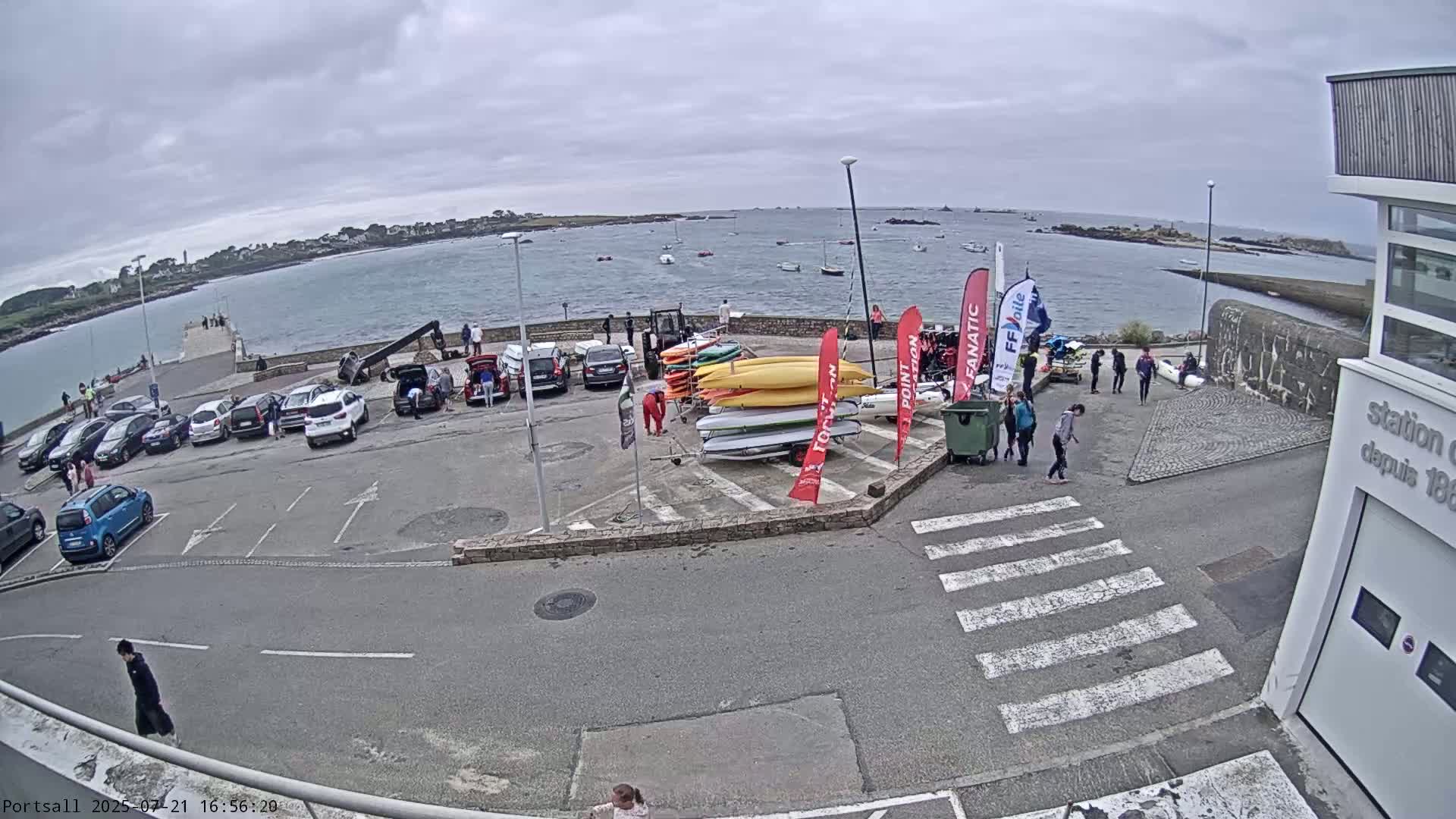 Ploudalmezeau, Portsall Coast Live Cam - Brest, Finistère, Bretagne, France