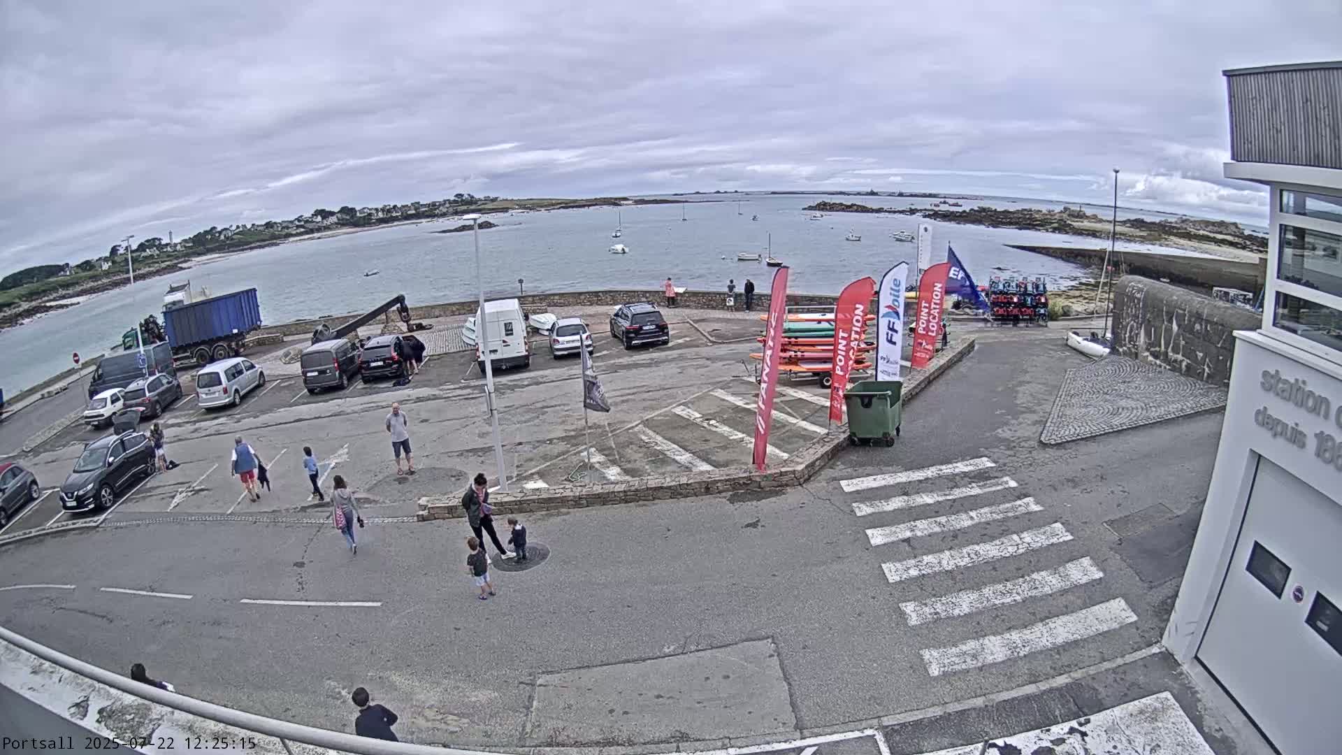 Ploudalmezeau, Portsall Coast Live Cam - Brest, Finistère, Bretagne, France