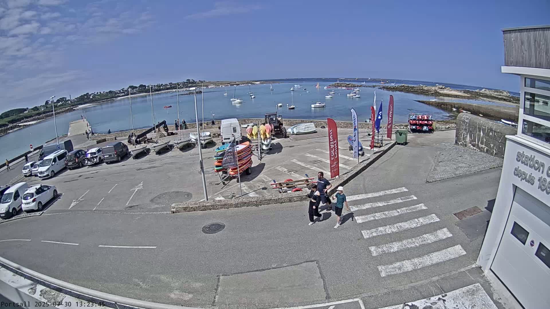 Ploudalmezeau, Portsall Coast Live Cam - Brest, Finistère, Bretagne, France