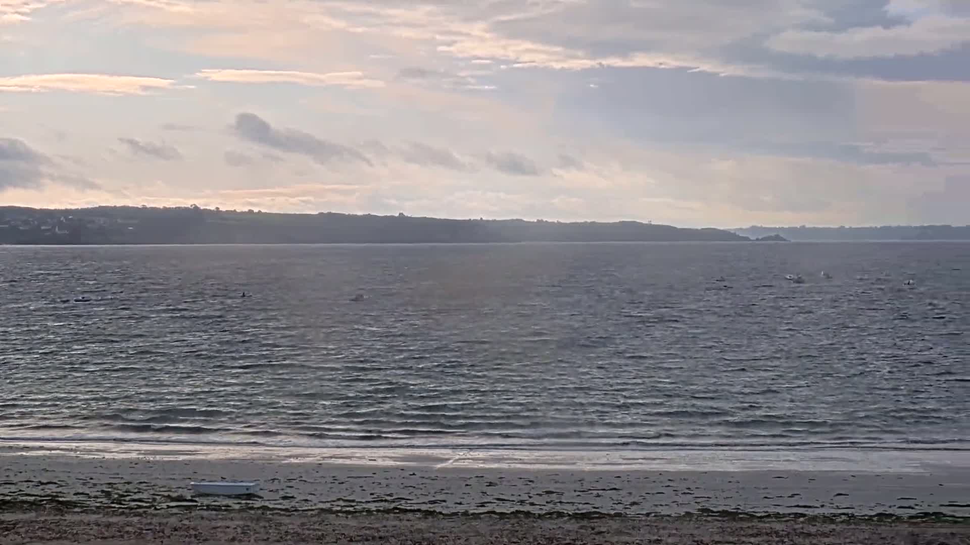 Plougonvelin Plage du Trez Hir Beach Live Cam - Brest, Finistère, Bretagne, France