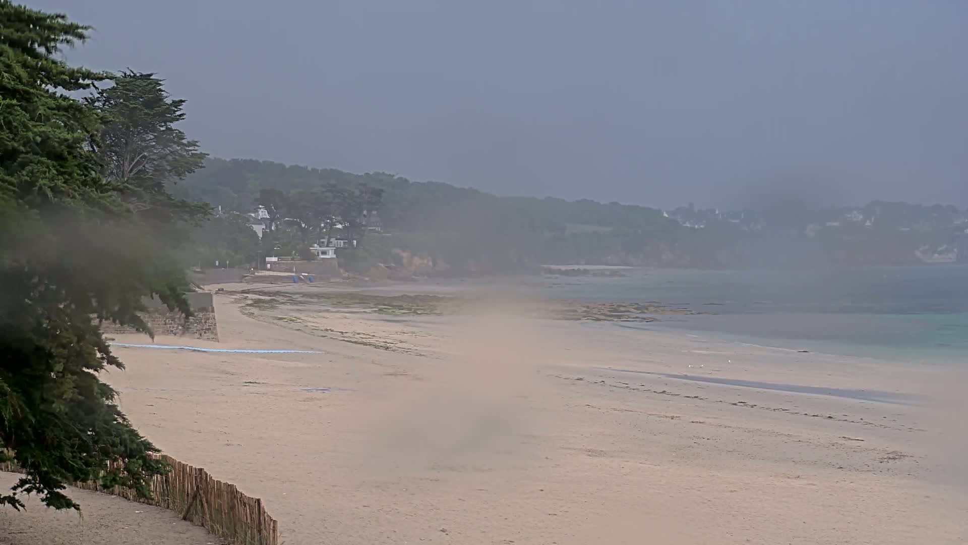 Plougonvelin Plage du Trez Hir Beach Live Cam - Brest, Finistère, Bretagne, France